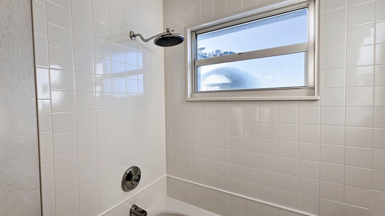 Listing photo id 33 for 1416 83rd Avenue N