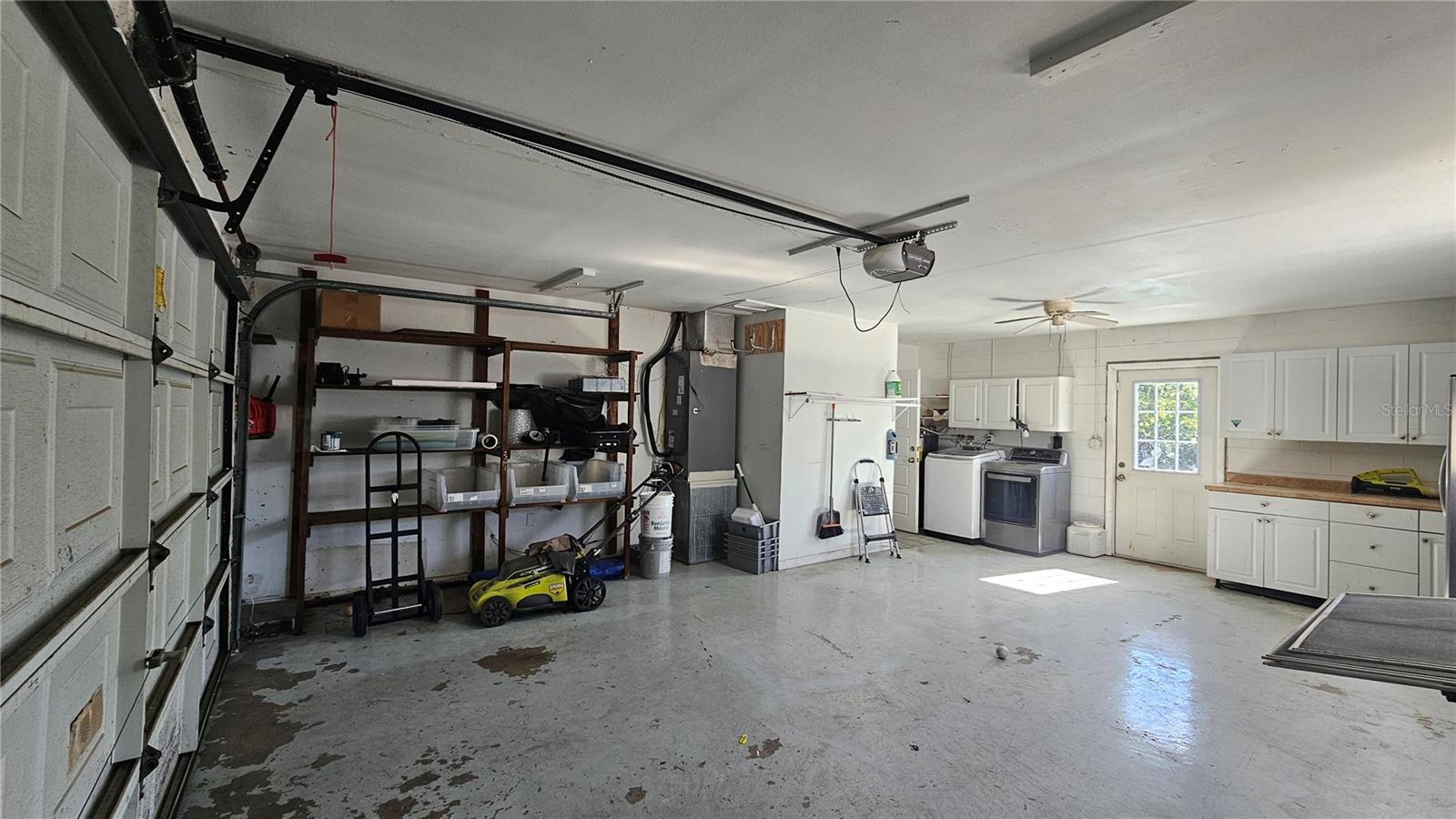 Listing photo id 35 for 1416 83rd Avenue N