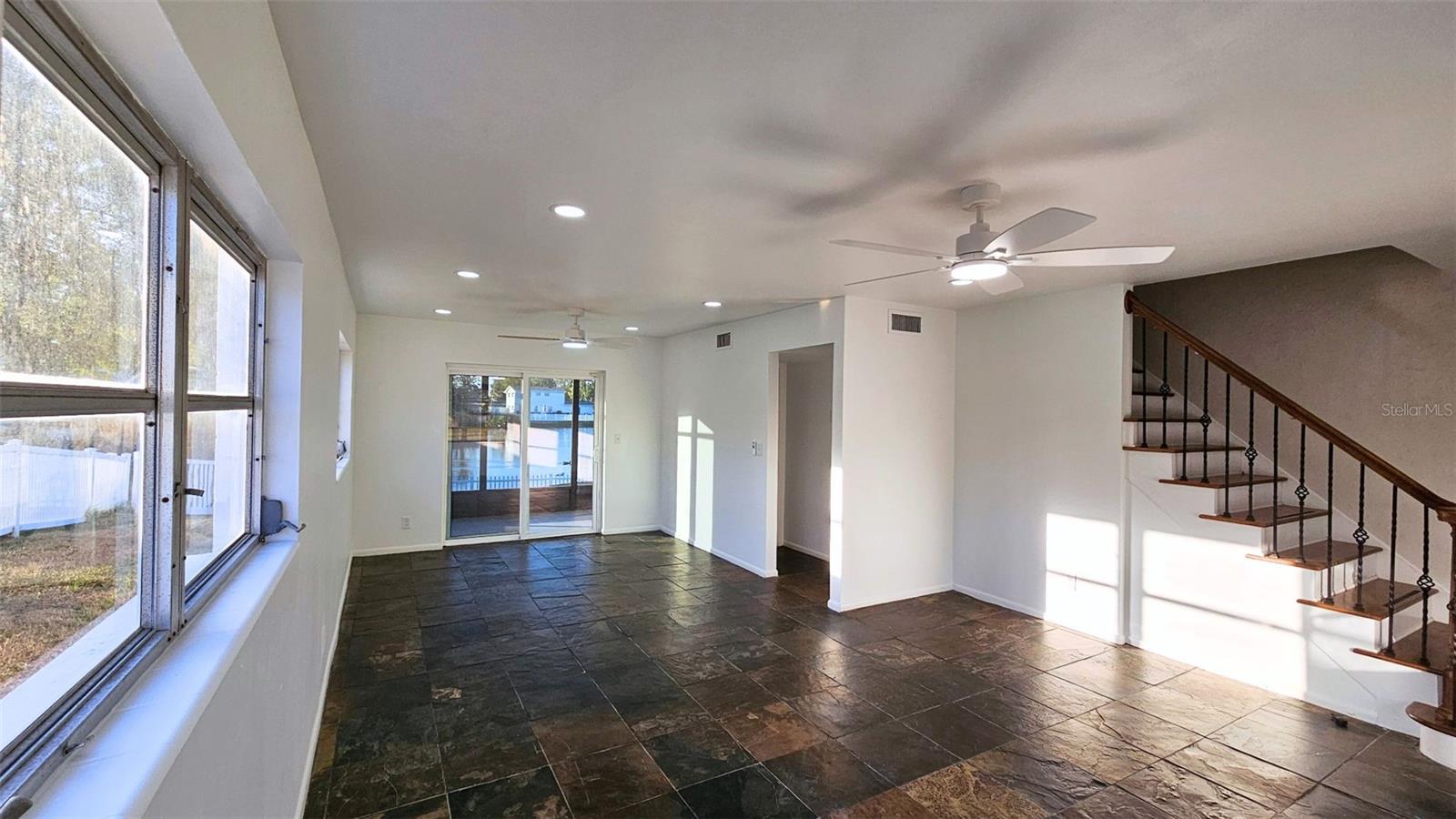 Listing photo id 41 for 1416 83rd Avenue N