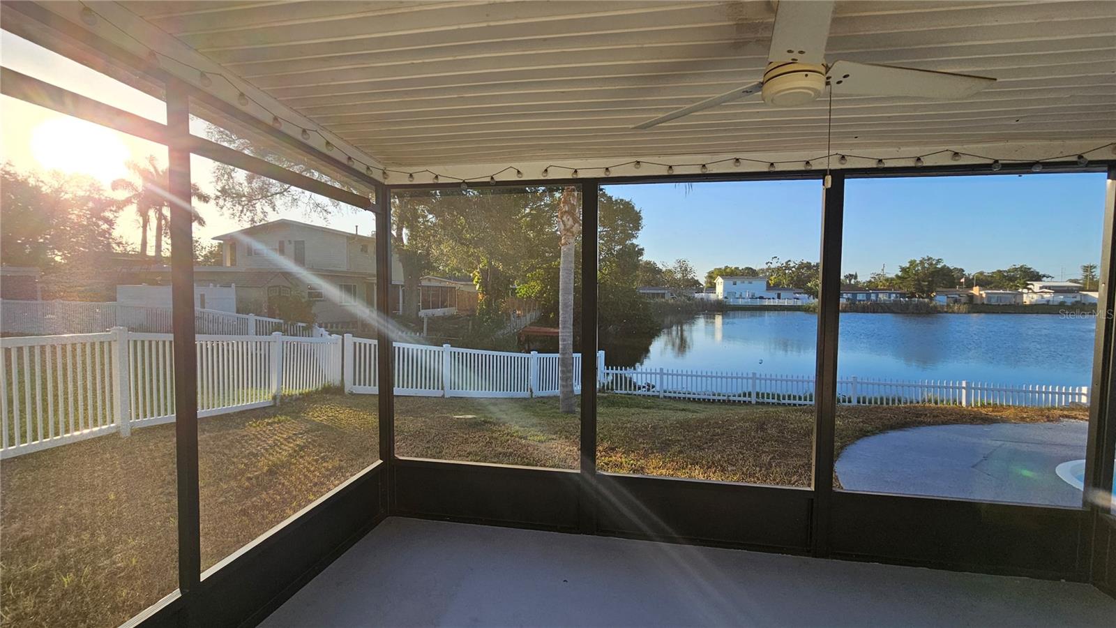 Listing photo id 44 for 1416 83rd Avenue N