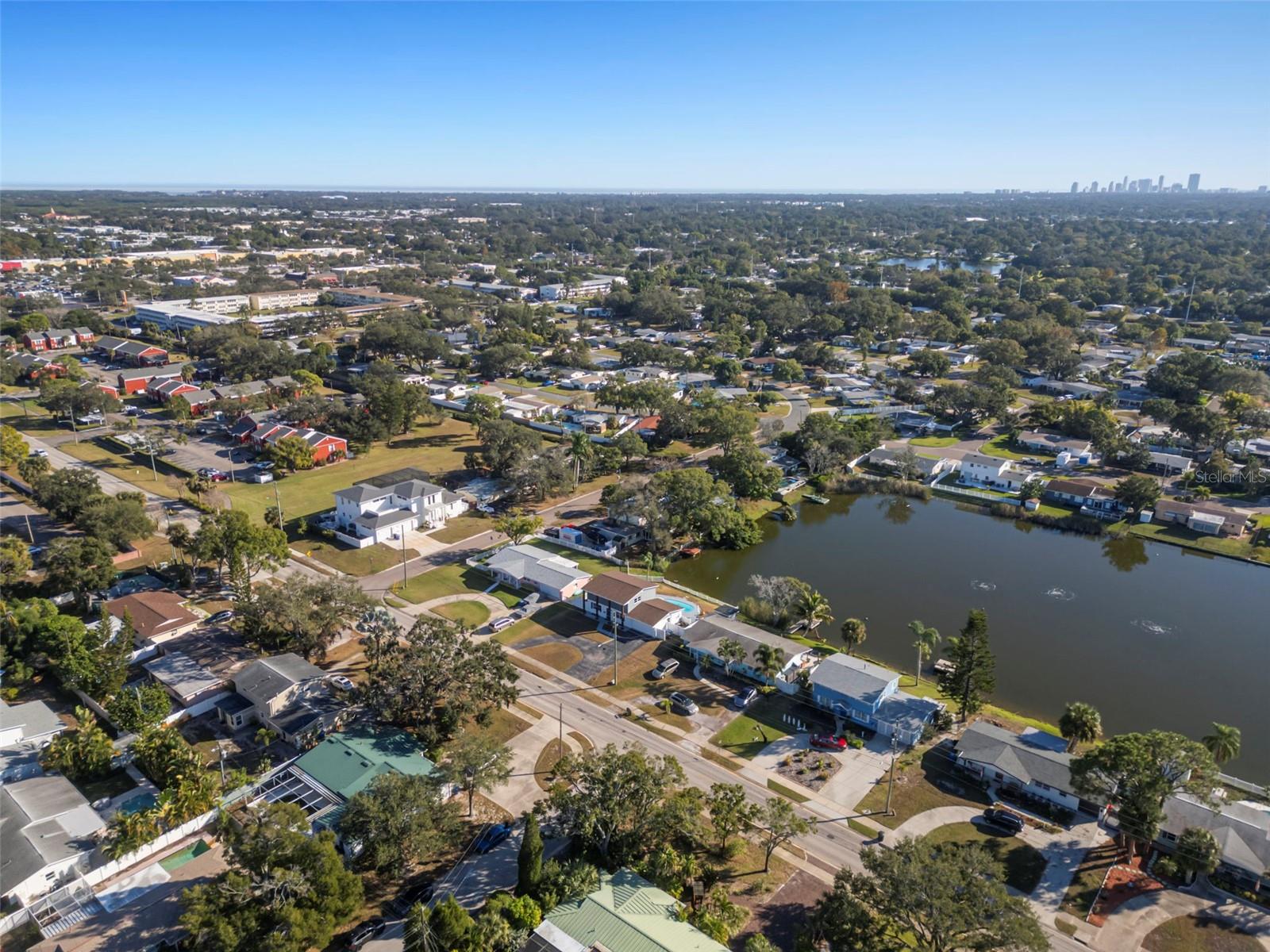 Listing photo id 61 for 1416 83rd Avenue N