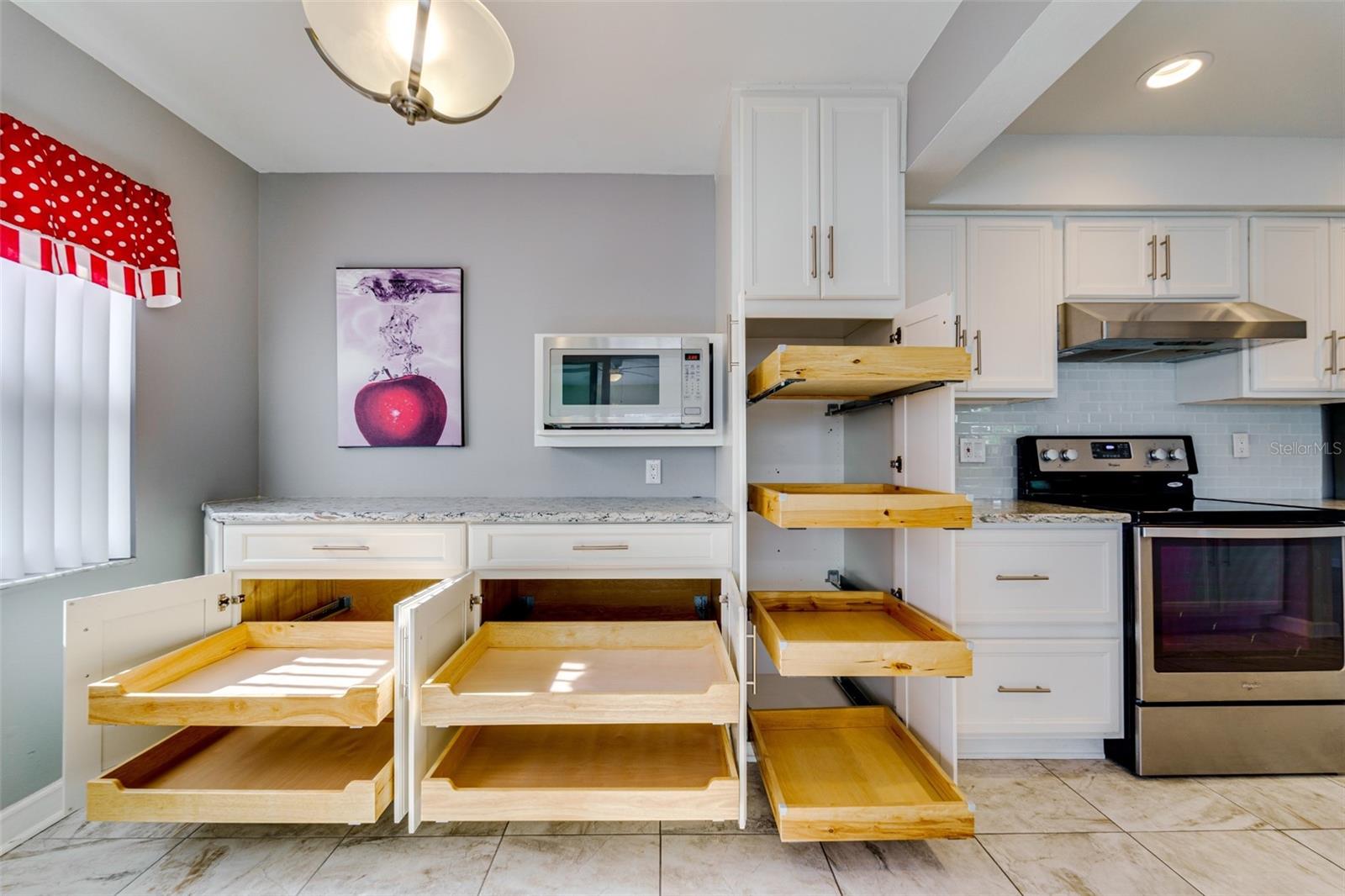 Image 25 of 72 For 9235 35th Way N 6