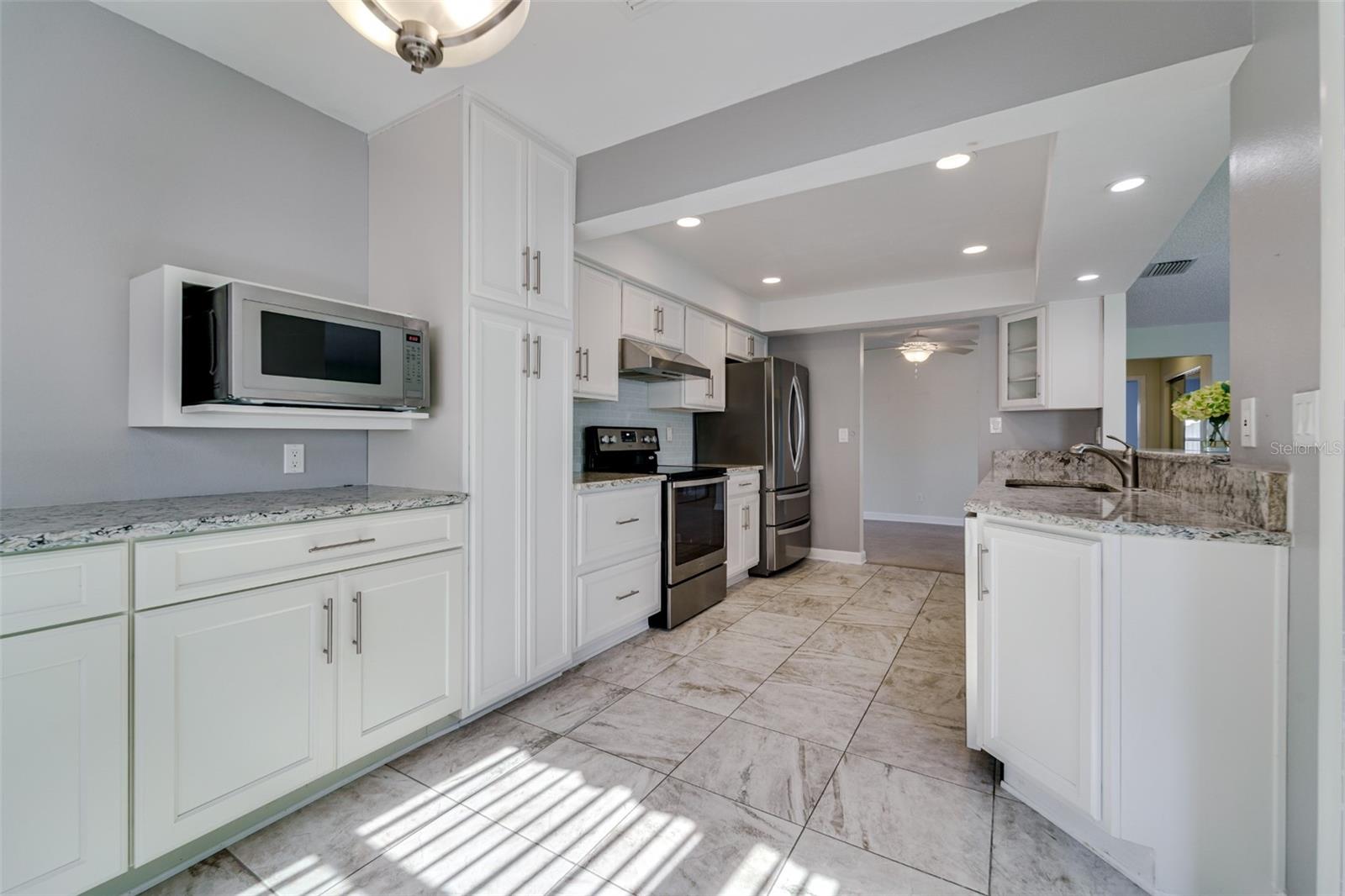 Image 28 of 72 For 9235 35th Way N 6