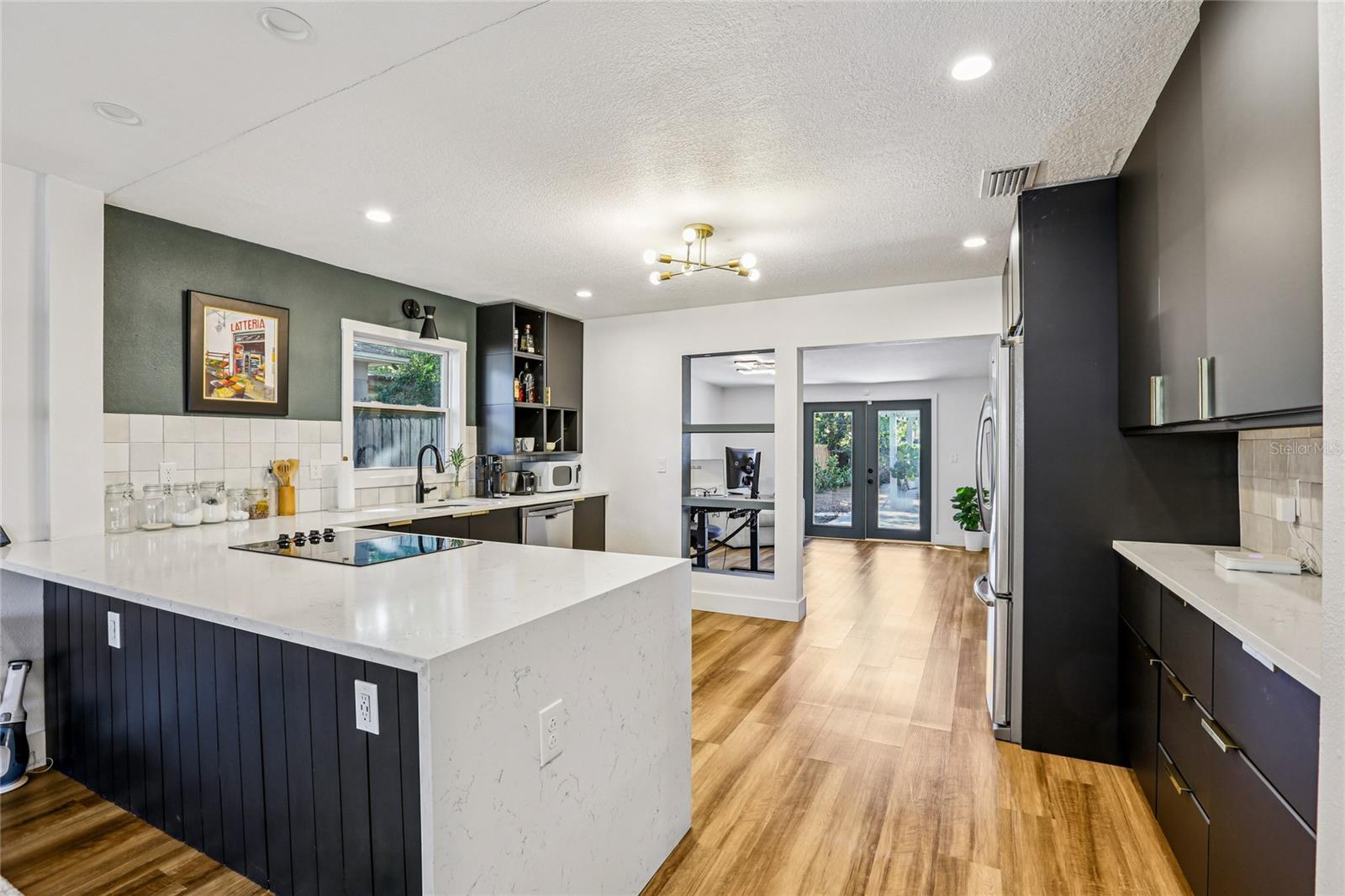 Image 14 of 43 For 4104 Seminole Avenue