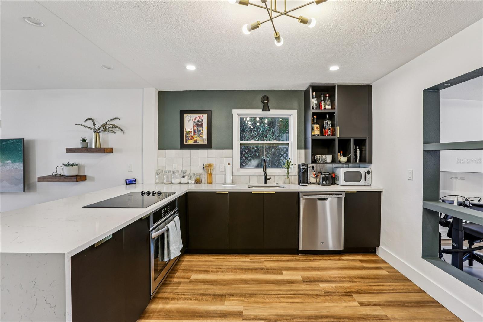 Image 15 of 43 For 4104 Seminole Avenue