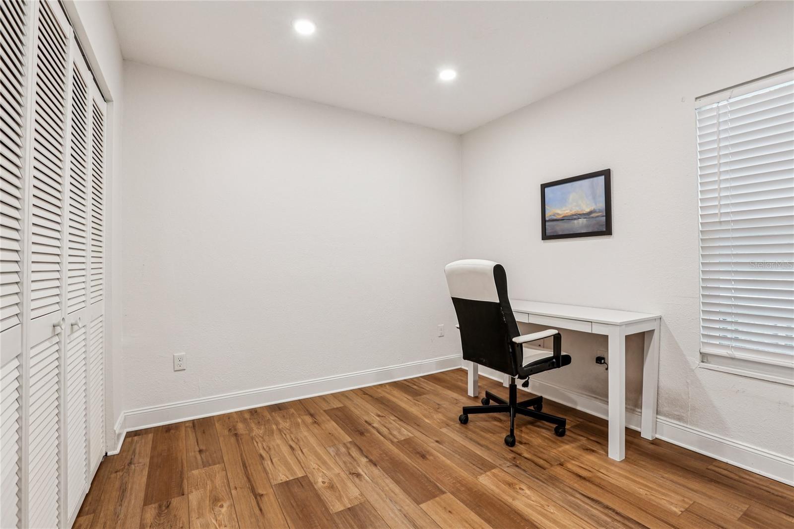 Image 20 of 43 For 4104 Seminole Avenue