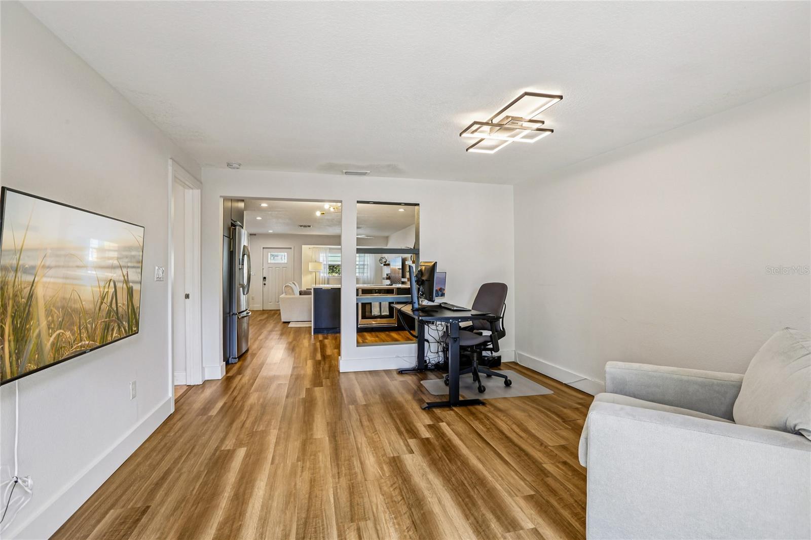 Image 24 of 43 For 4104 Seminole Avenue