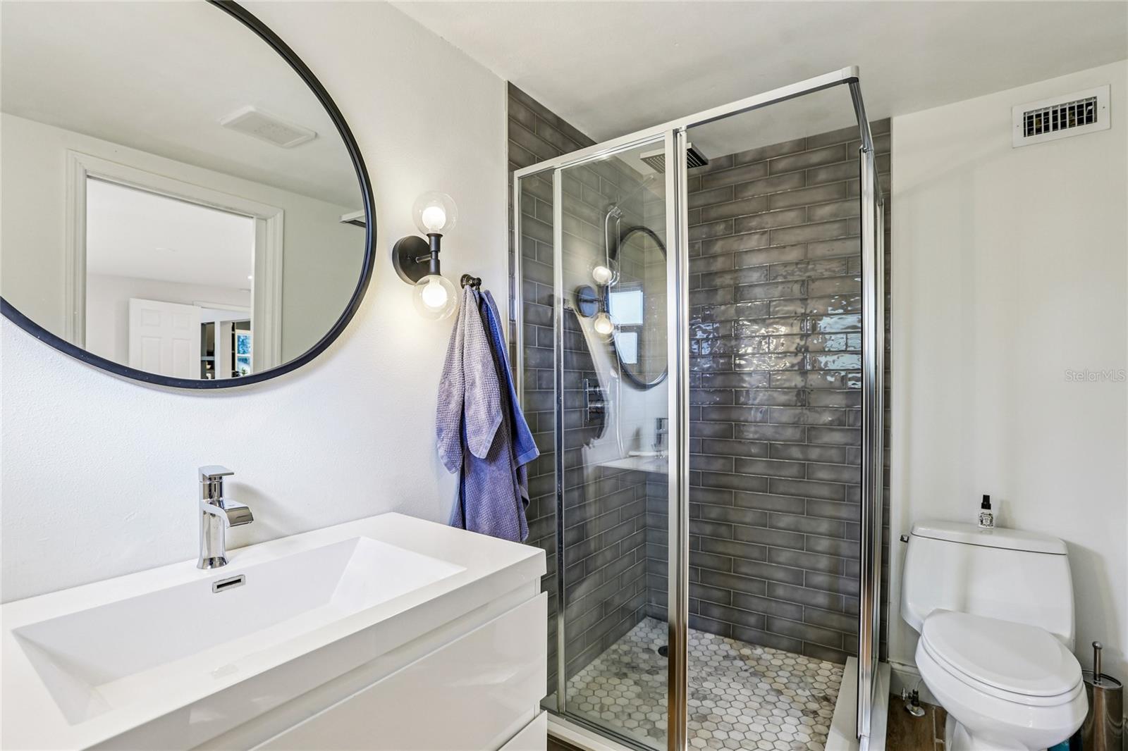 Image 29 of 43 For 4104 Seminole Avenue