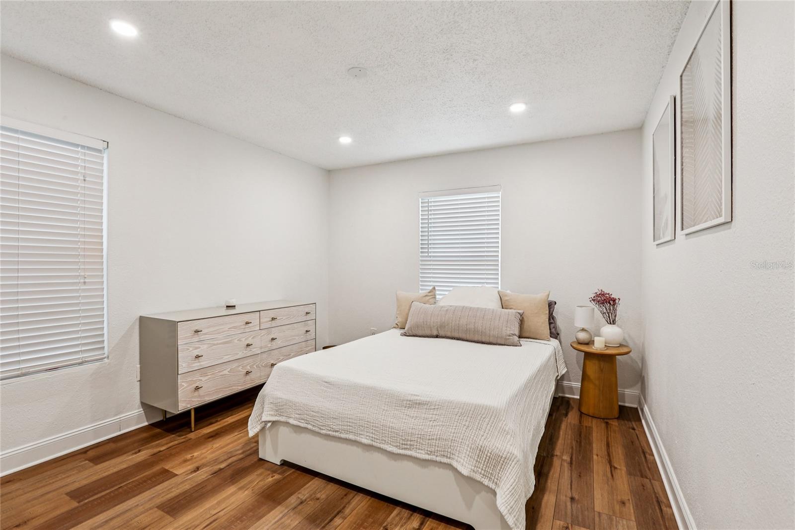 Image 31 of 43 For 4104 Seminole Avenue