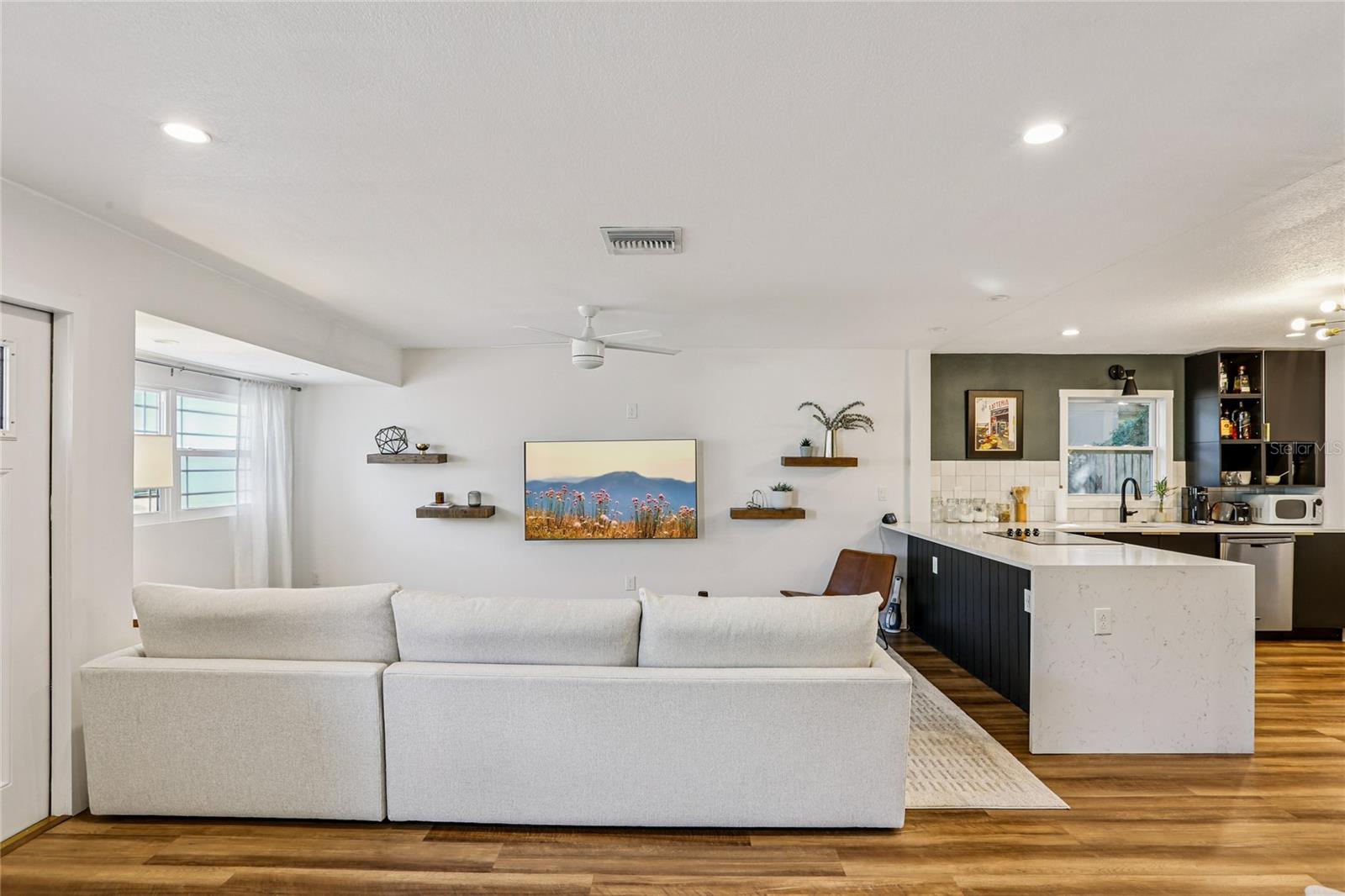 Image 7 of 43 For 4104 Seminole Avenue