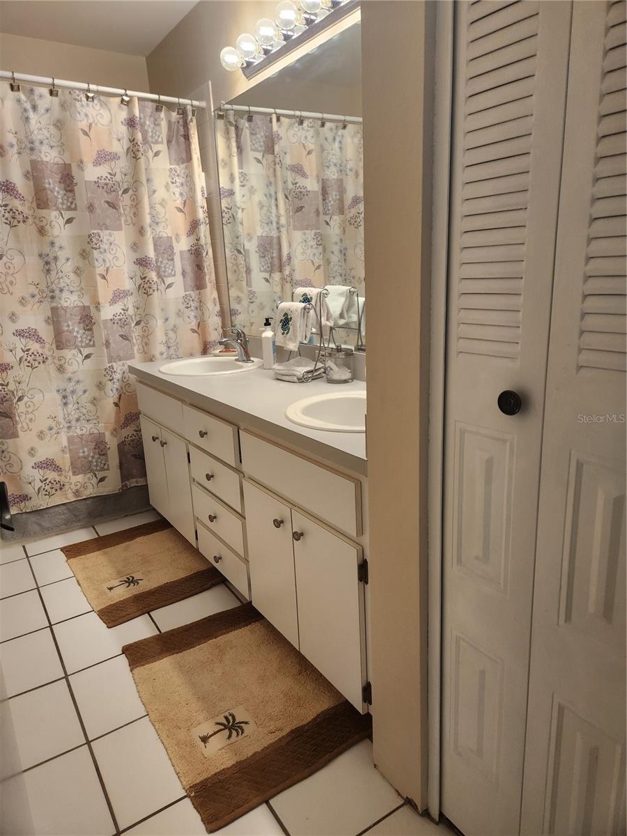 Image 16 of 24 For 2897 Thaxton Drive 63