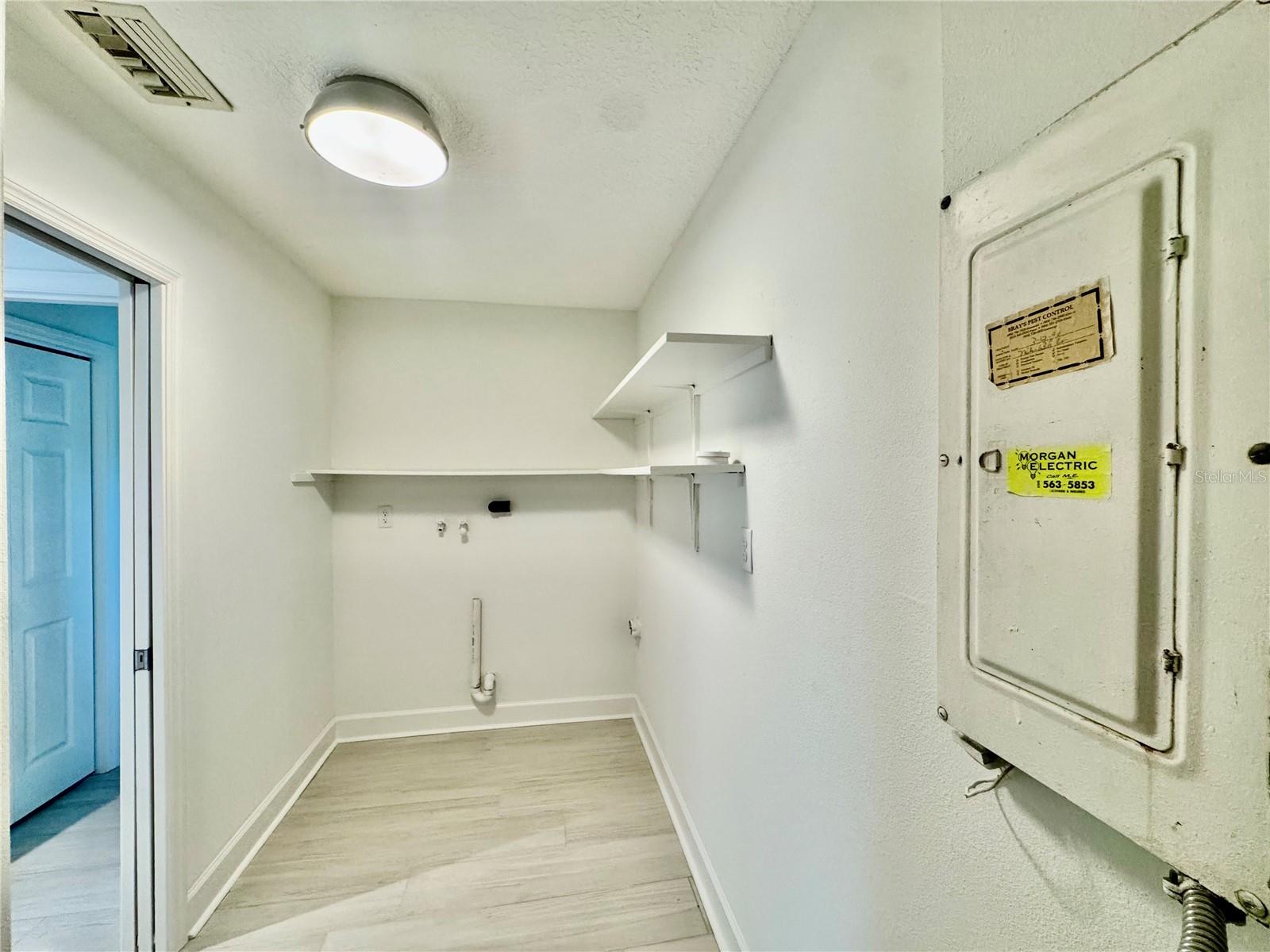 Image 37 of 43 For 11229 Bayshore Drive 77