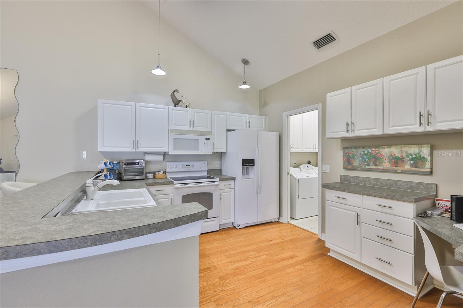 Image 19 of 40 For 3713 Mollie Lane