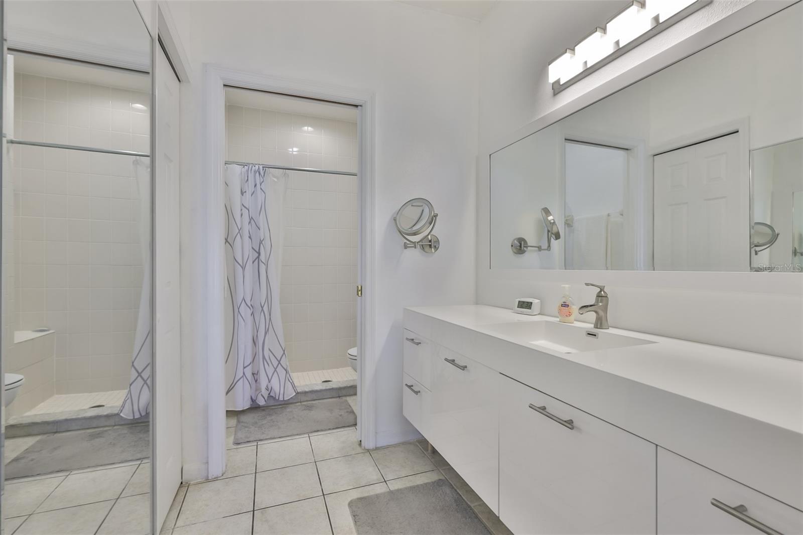 Image 25 of 40 For 3713 Mollie Lane