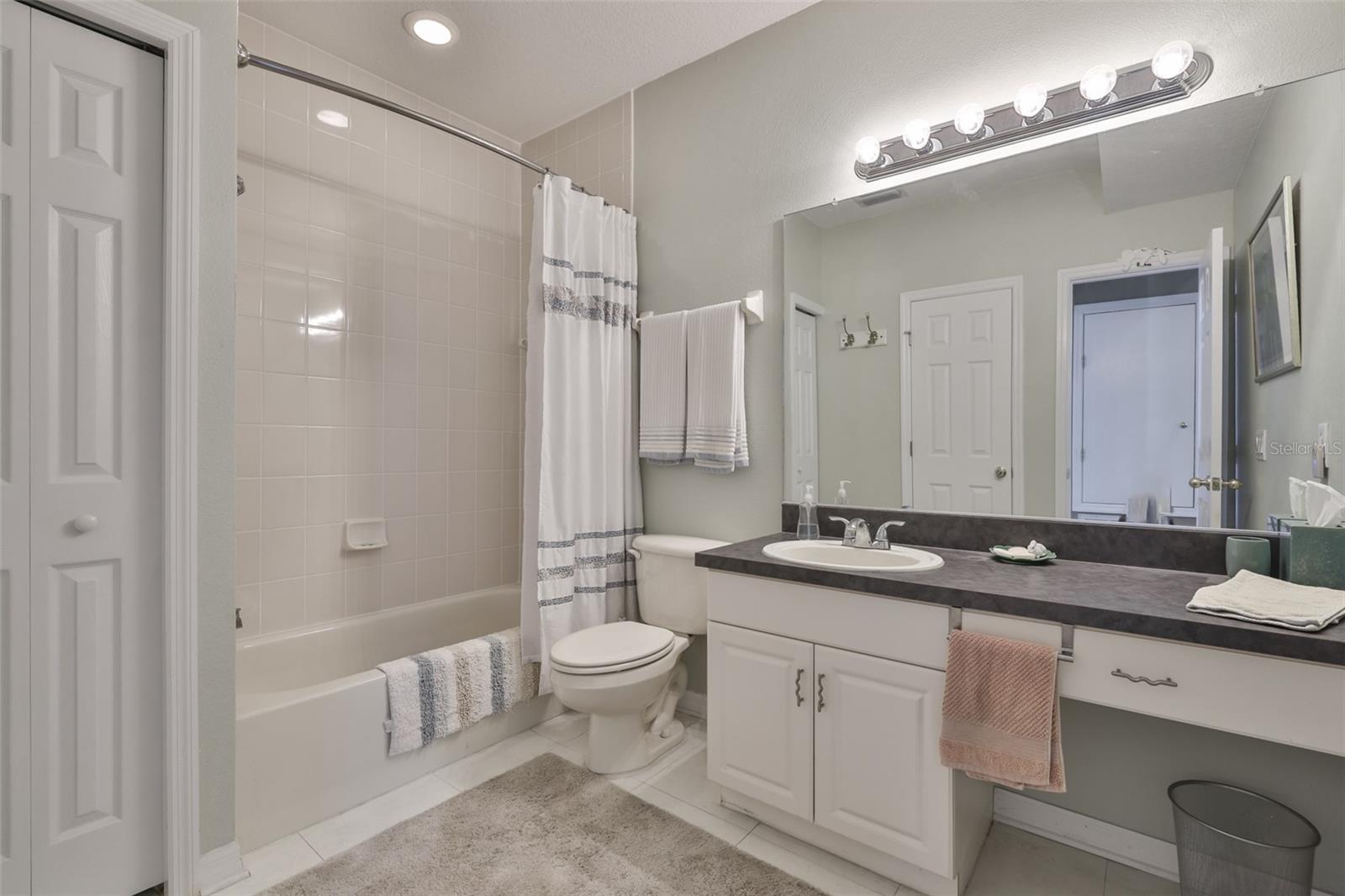 Image 29 of 40 For 3713 Mollie Lane