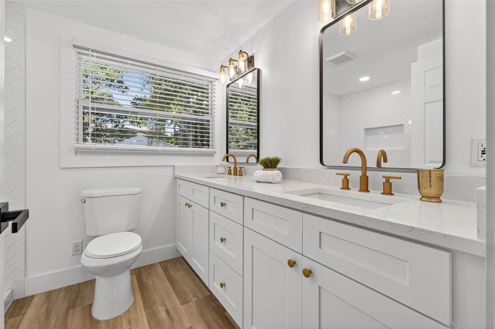 Image 12 of 28 For 1102 Lambright Street