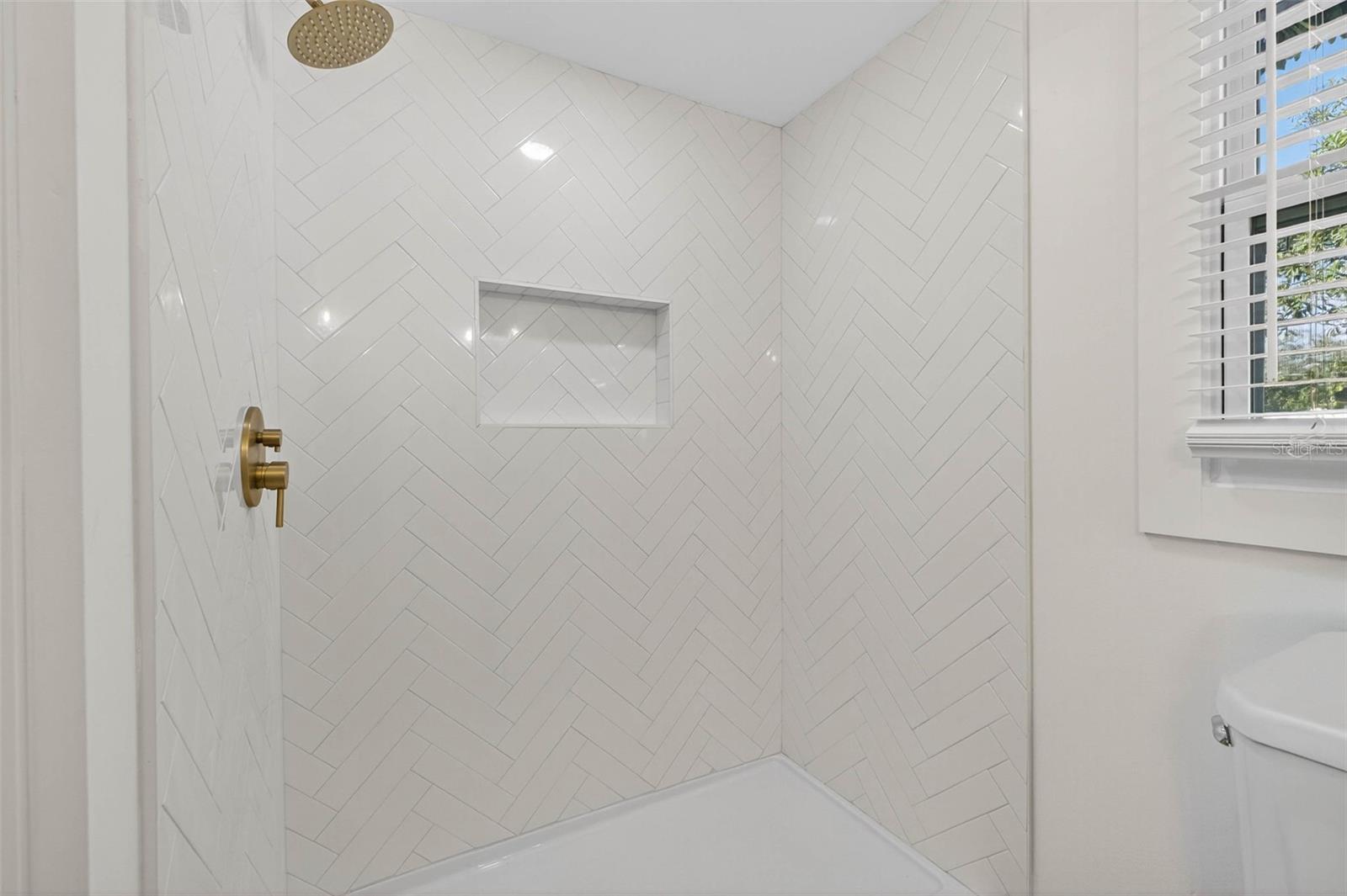 Image 14 of 28 For 1102 Lambright Street