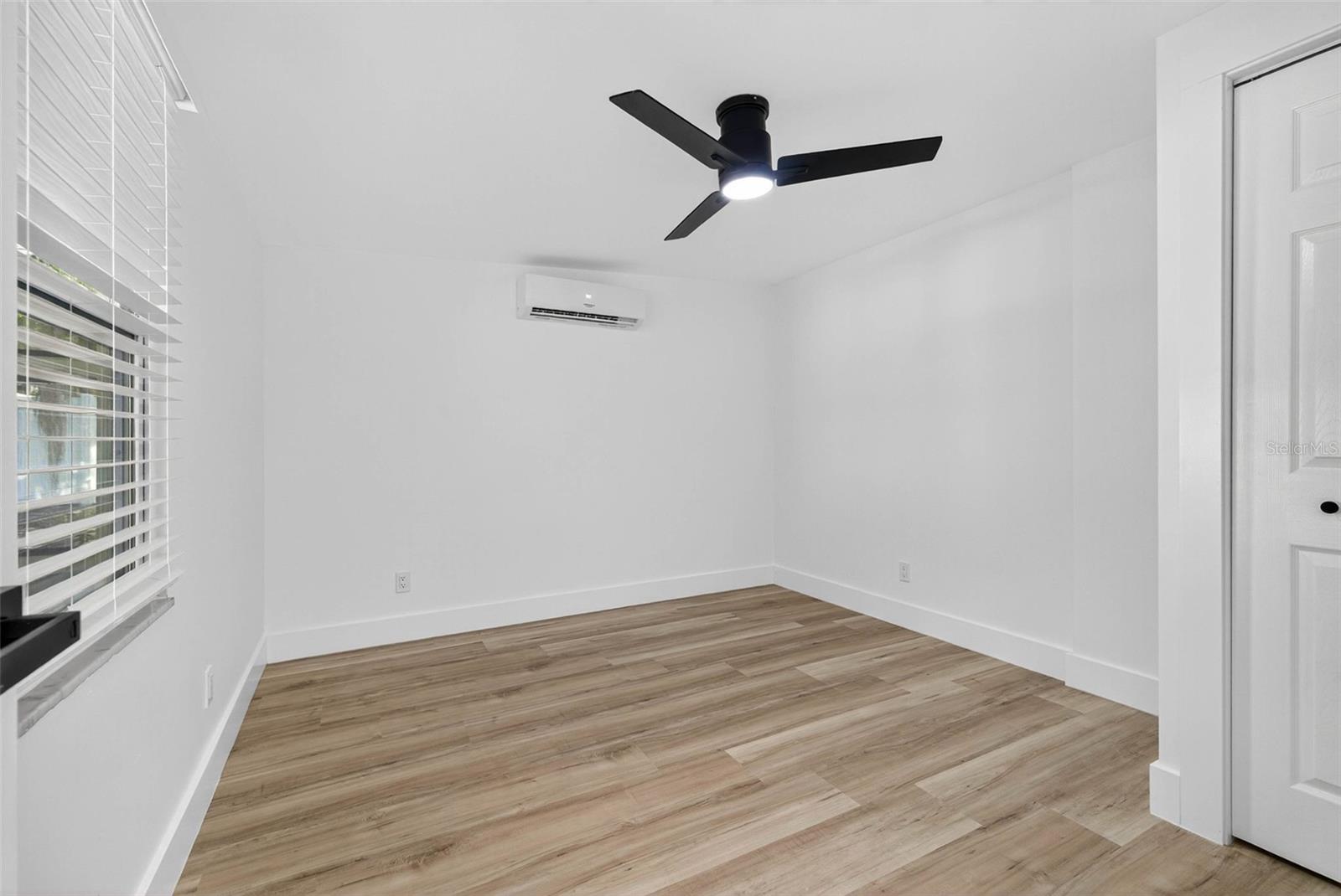 Image 20 of 28 For 1102 Lambright Street