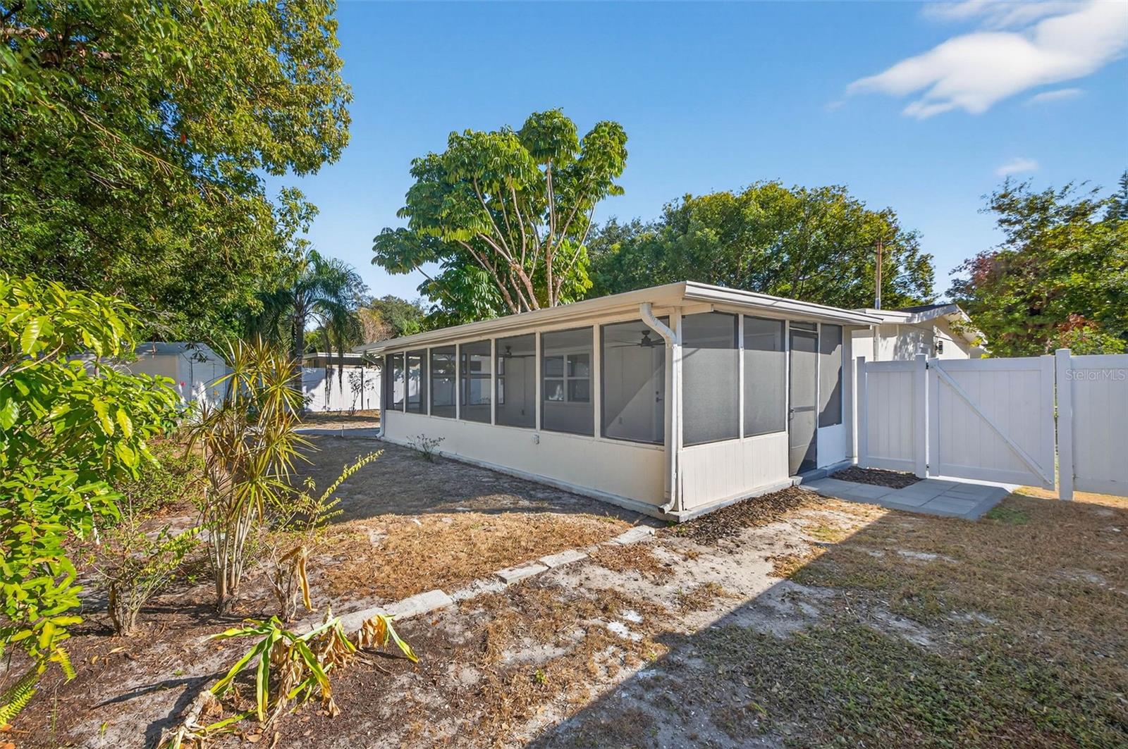 Image 21 of 28 For 1102 Lambright Street