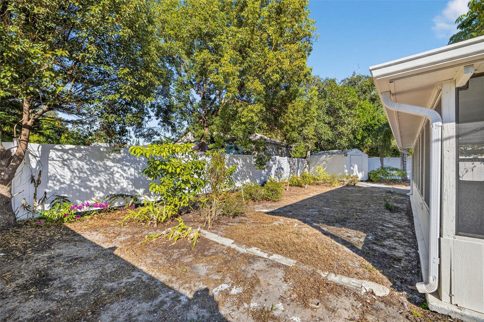 Image 22 of 28 For 1102 Lambright Street