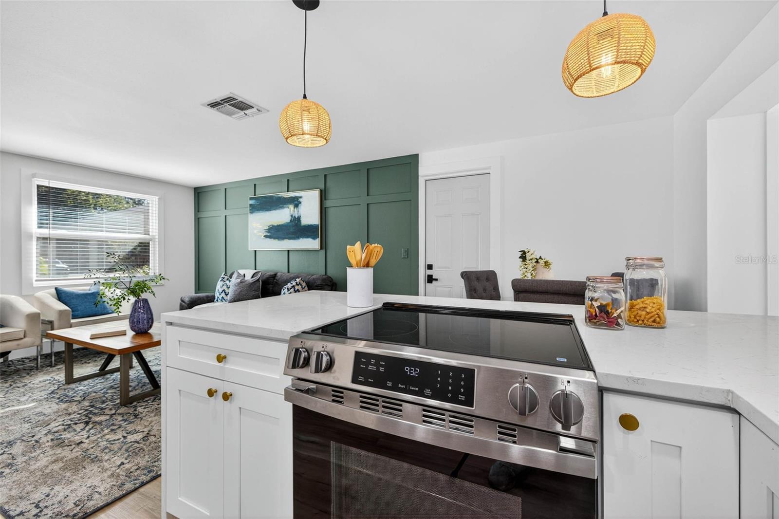 Image 8 of 28 For 1102 Lambright Street