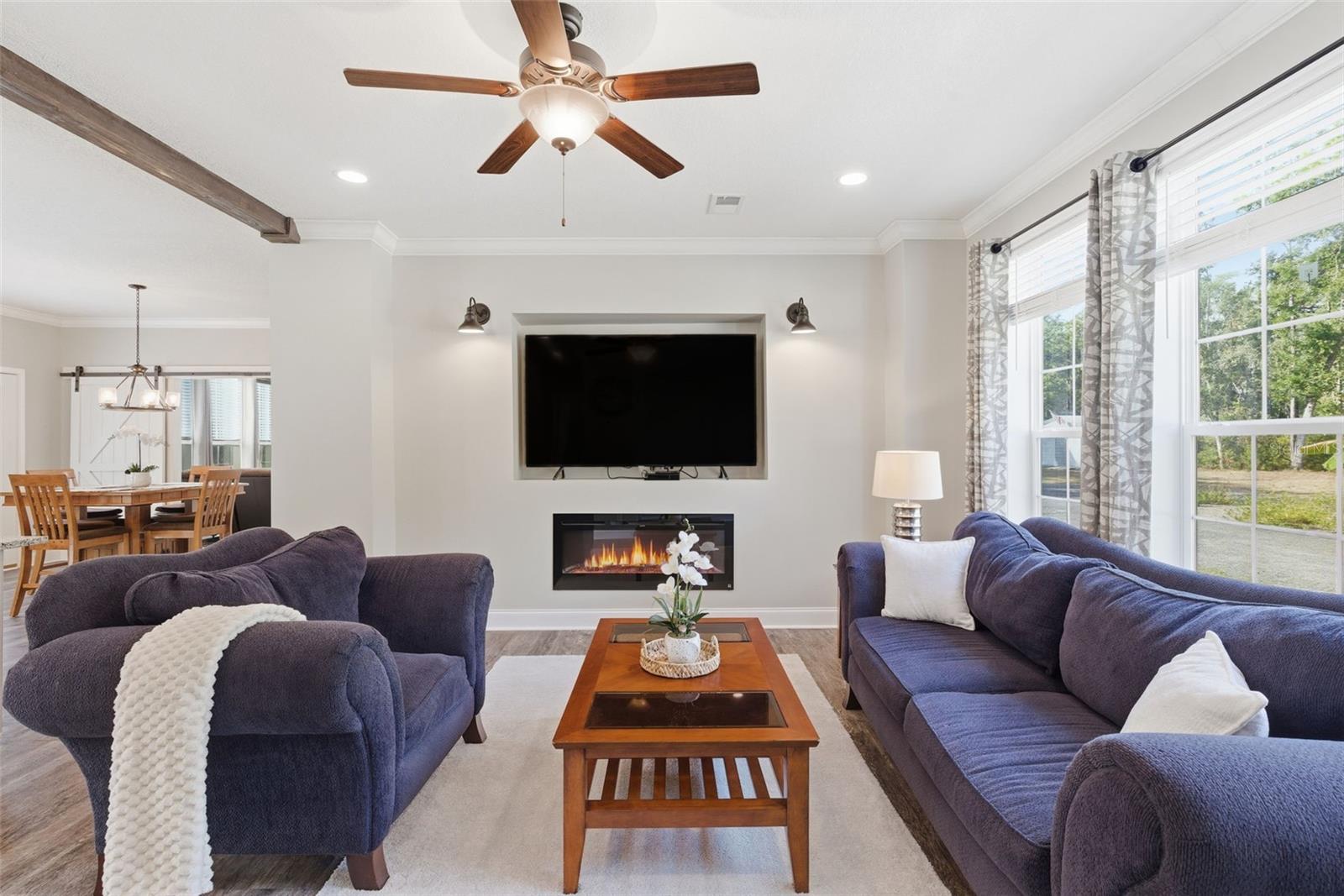 Image 11 of 63 For 6170 La Pine Road