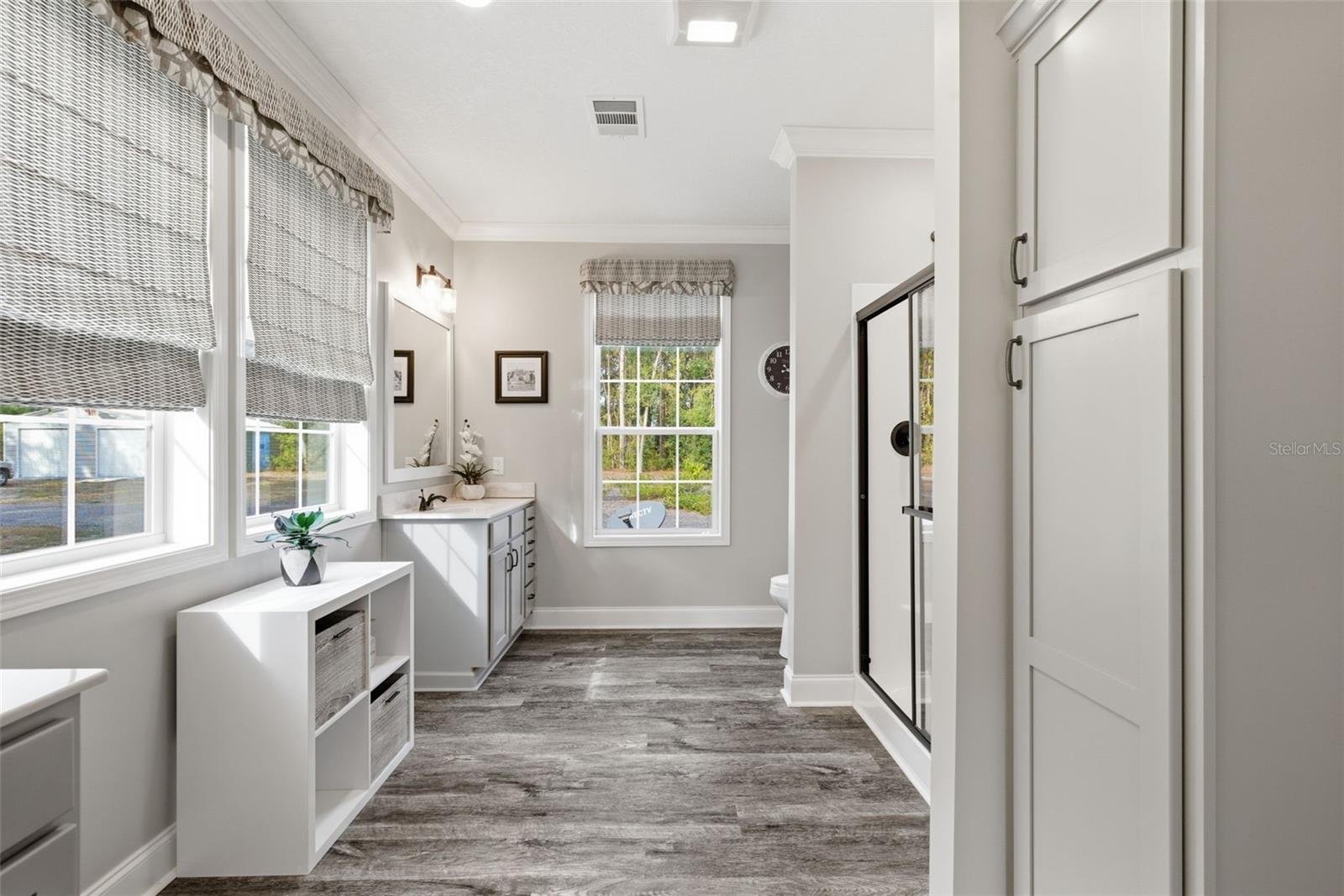 Image 25 of 63 For 6170 La Pine Road