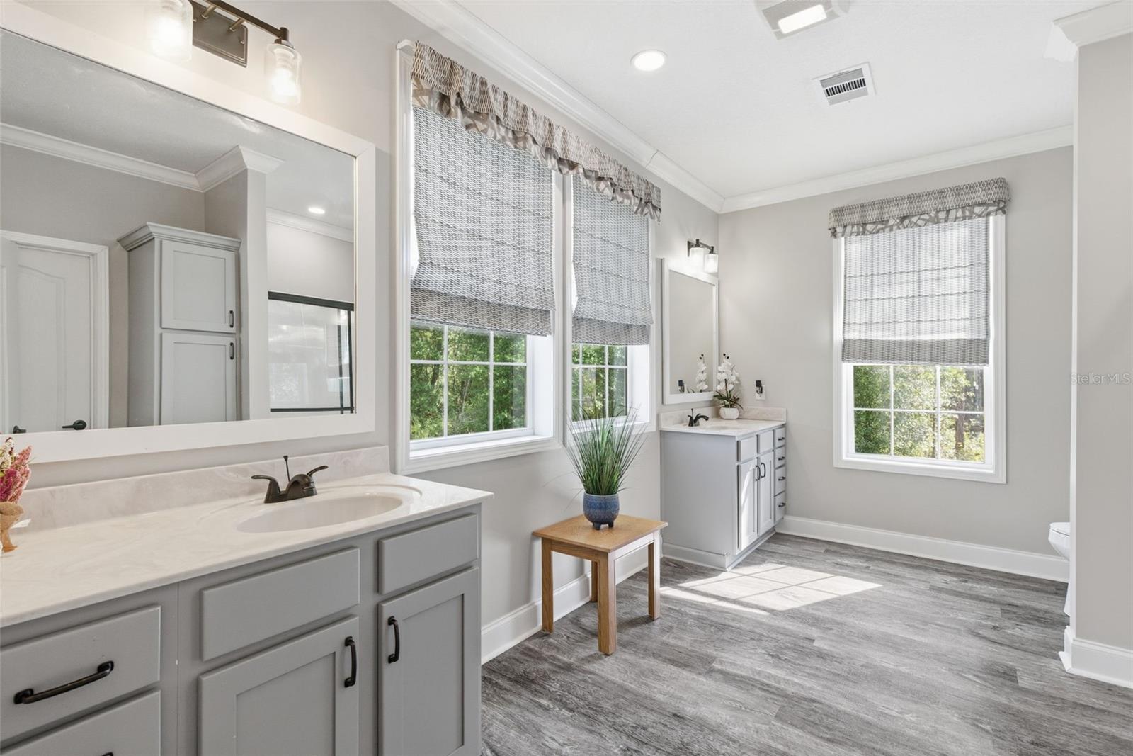 Image 33 of 63 For 6170 La Pine Road