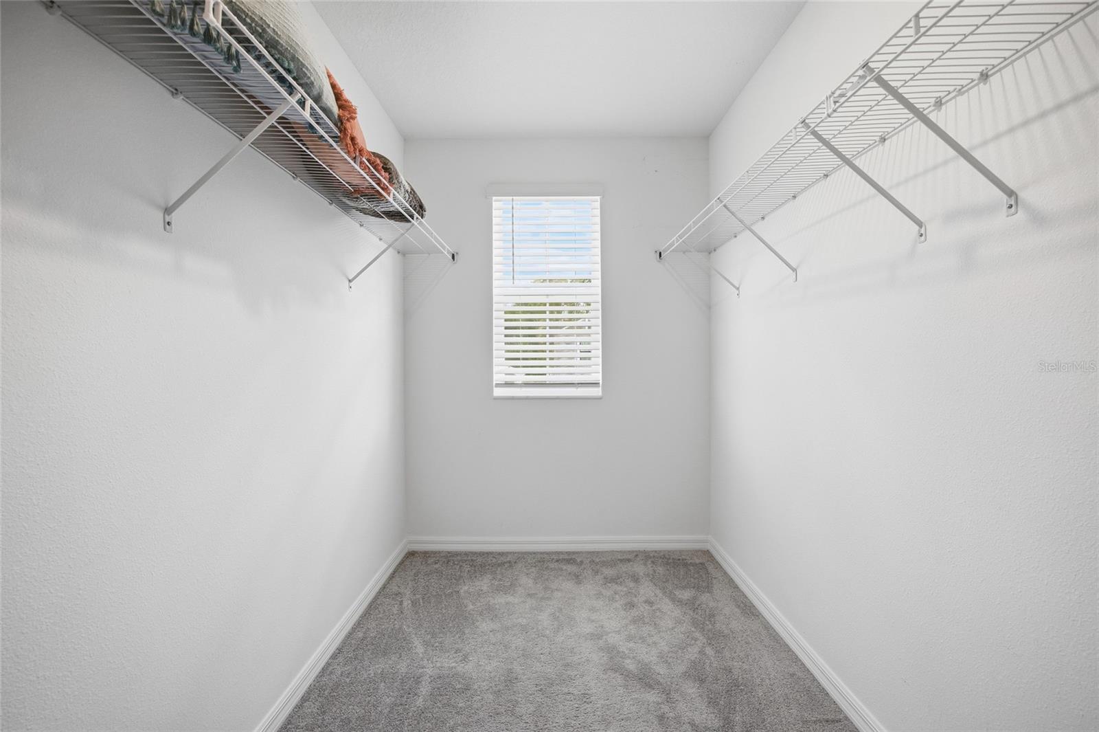 Image 18 of 36 For 22547 Storybook Cabin Way