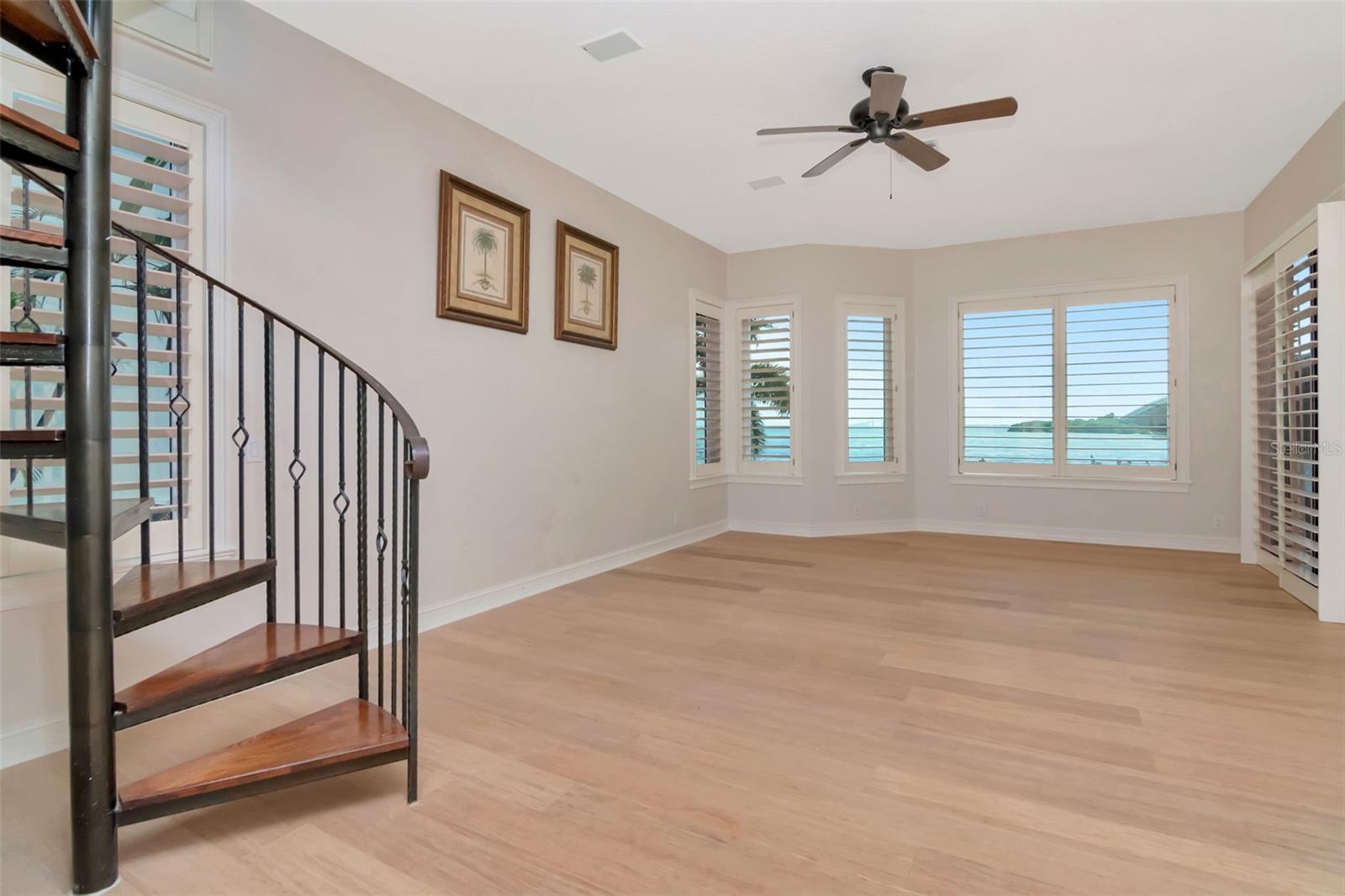 Image 17 of 39 For 7680 Paradise Pointe Circle S