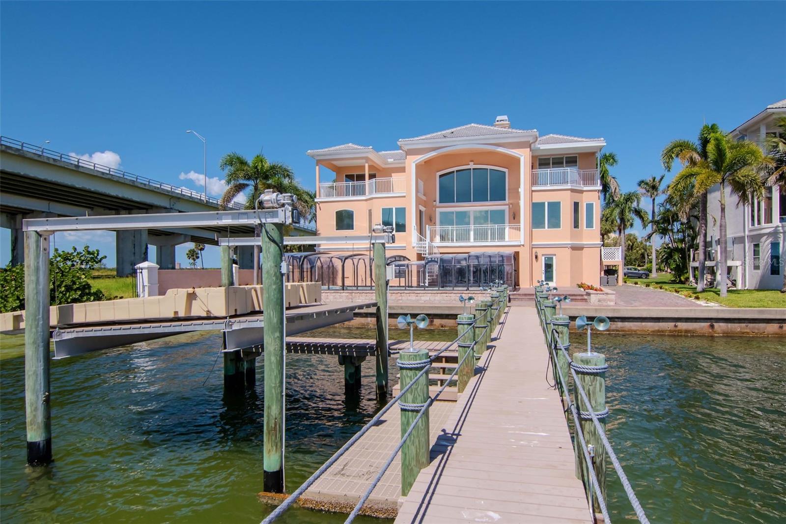 Image 26 of 39 For 7680 Paradise Pointe Circle S