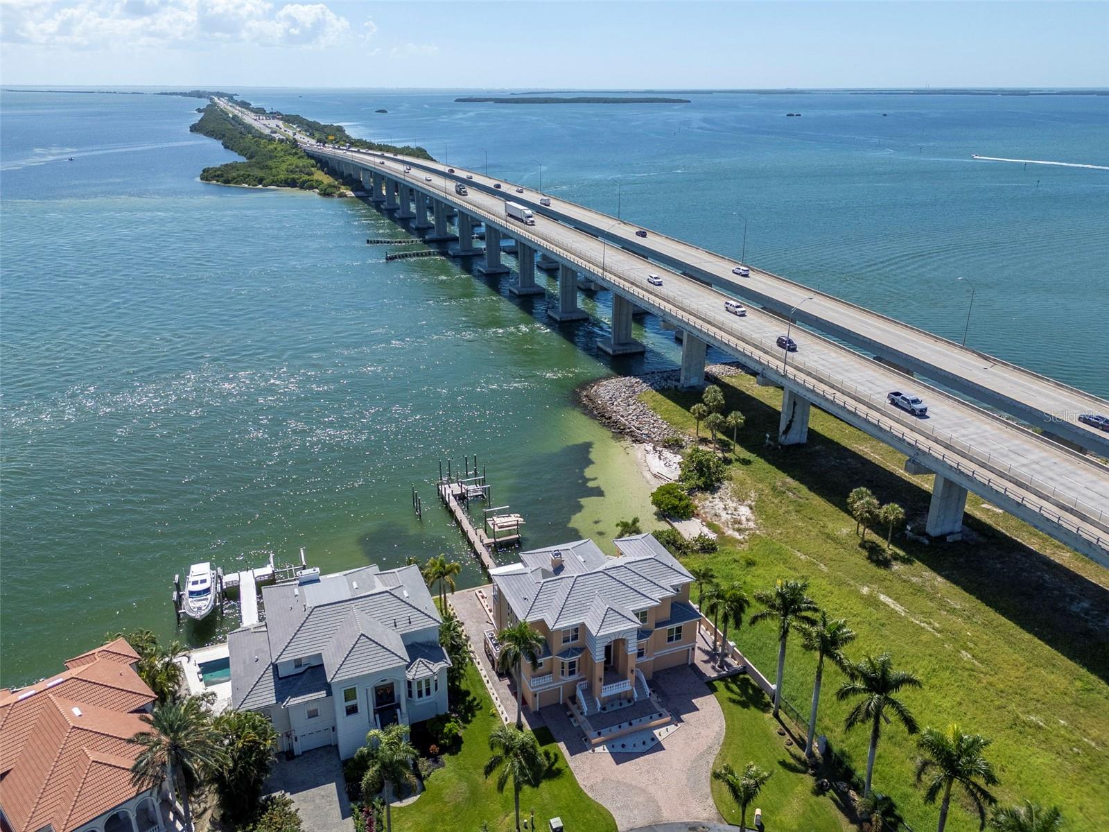 Image 32 of 39 For 7680 Paradise Pointe Circle S