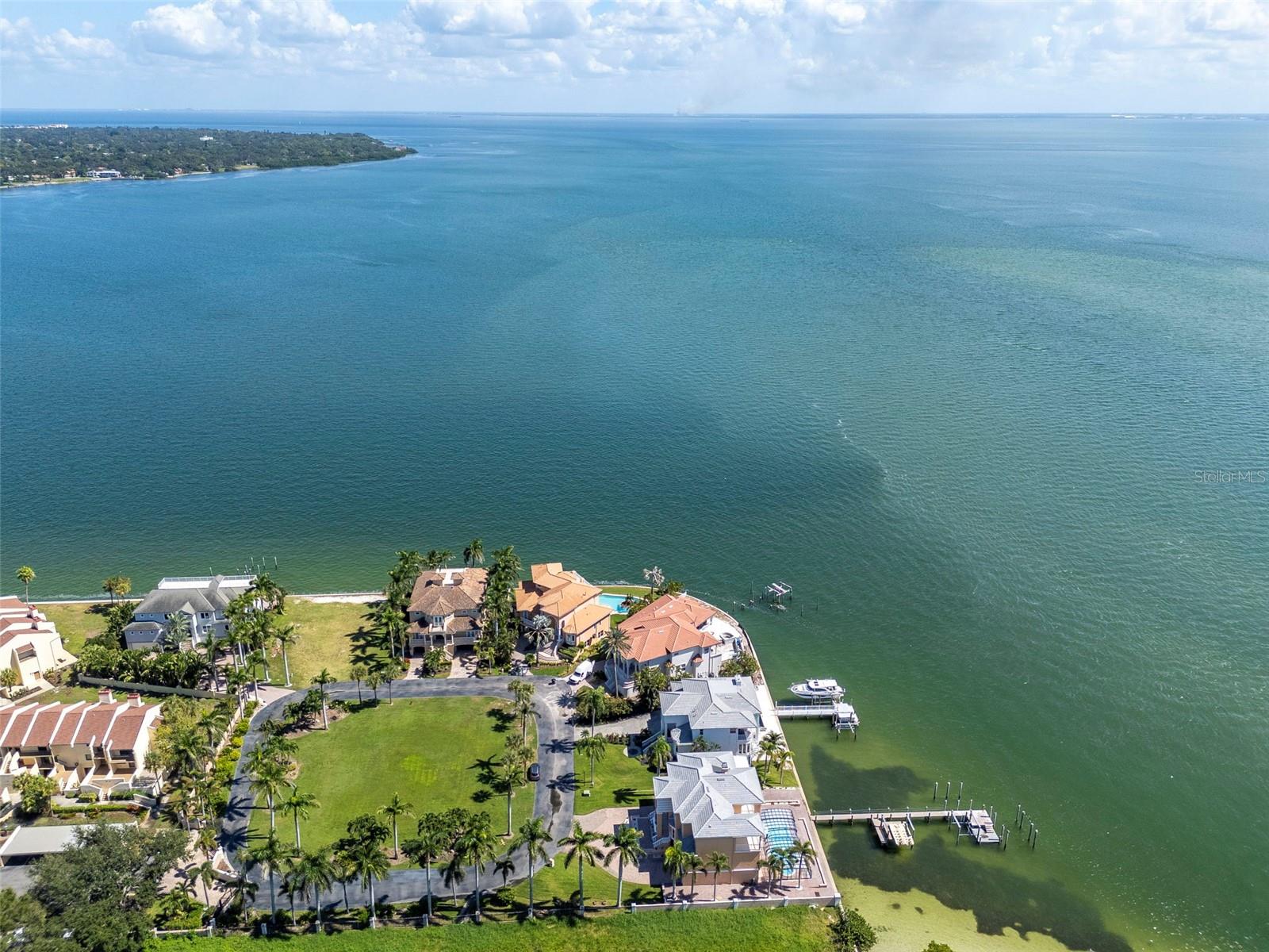 Image 33 of 39 For 7680 Paradise Pointe Circle S