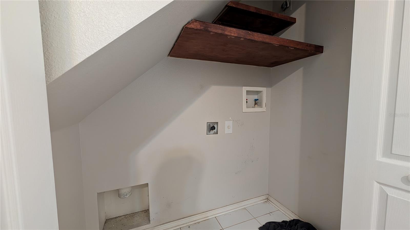 Image 5 of 20 For 1247 Kennewick Court