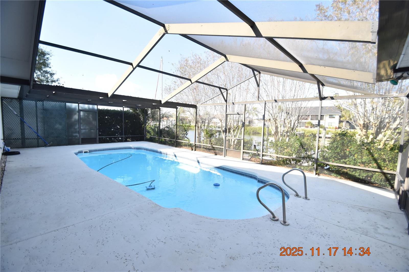 Image 44 of 63 For 705 Spanish Main Drive