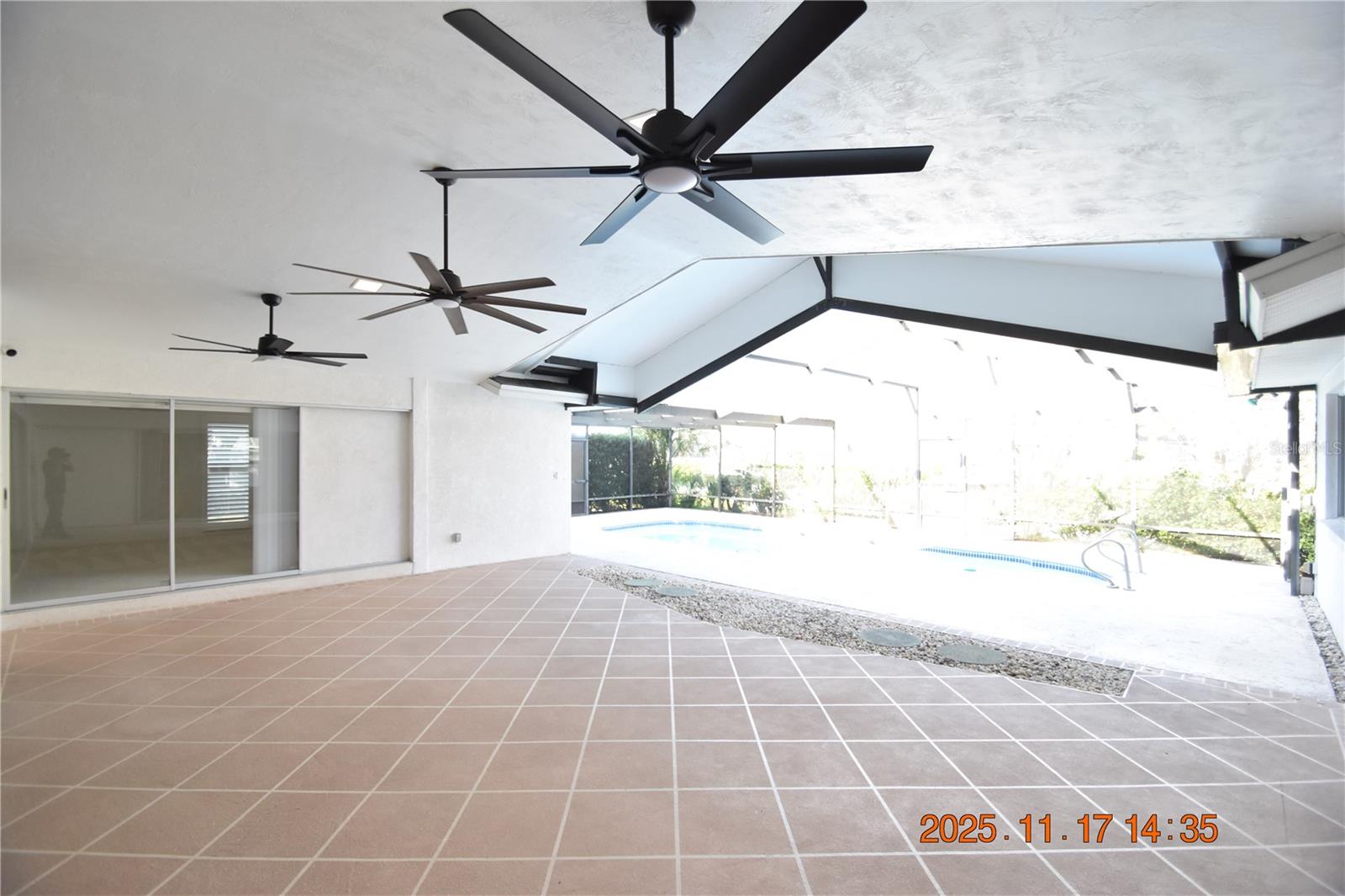 Image 48 of 63 For 705 Spanish Main Drive