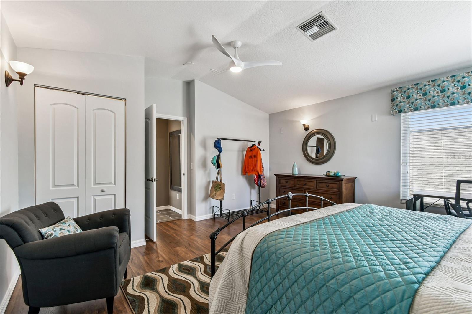 Image 33 of 72 For 21753 Garden Walk Loop