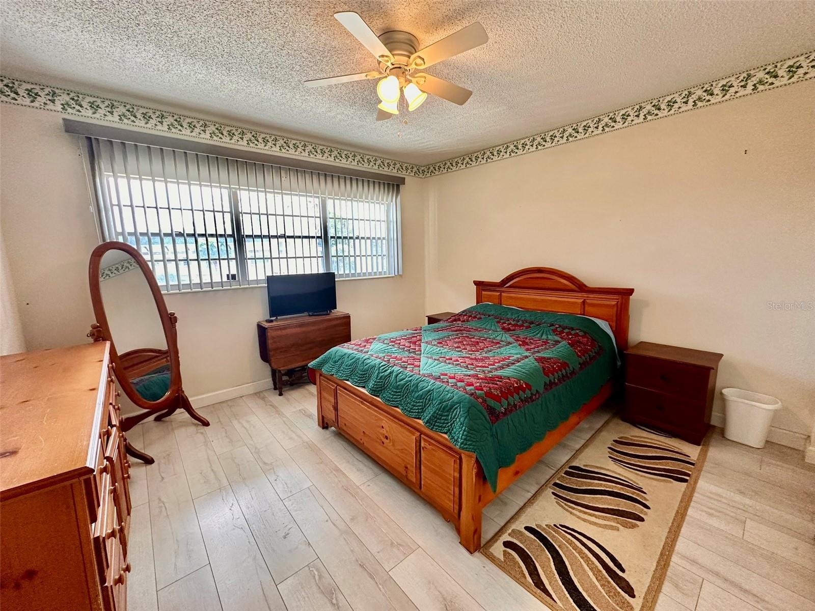 Image 10 of 41 For 2460 Franciscan Drive 76