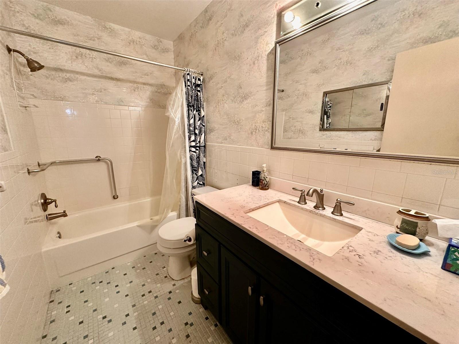 Image 14 of 41 For 2460 Franciscan Drive 76