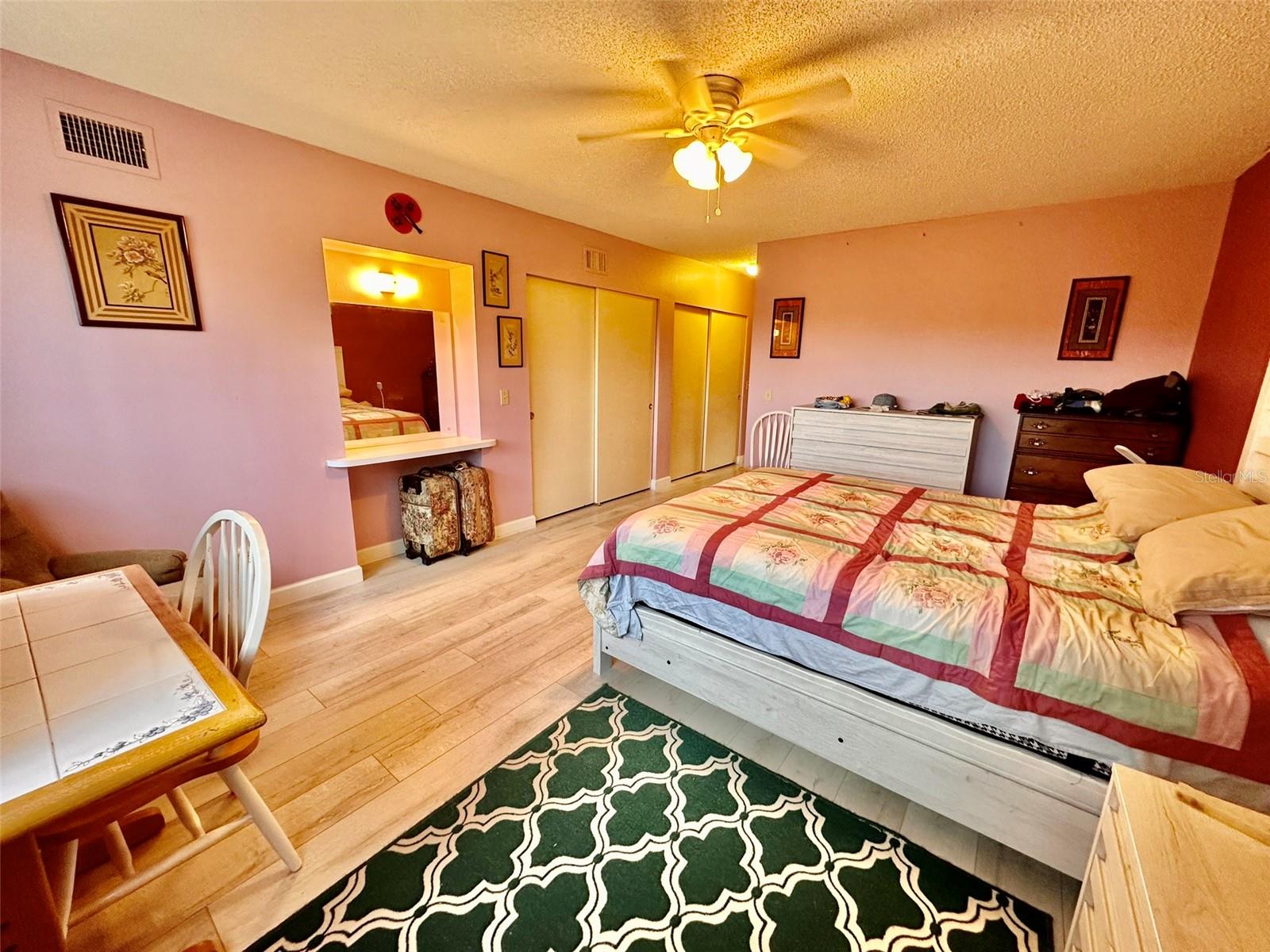 Image 18 of 41 For 2460 Franciscan Drive 76