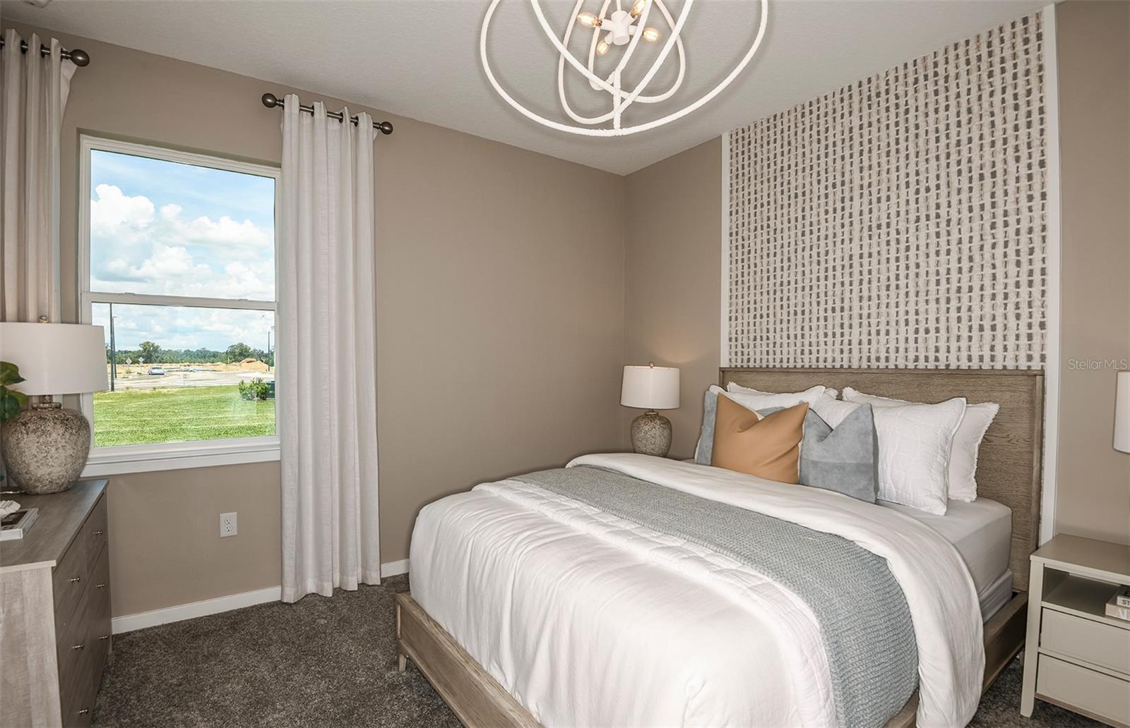 Listing photo id 16 for 4399 82nd Loop