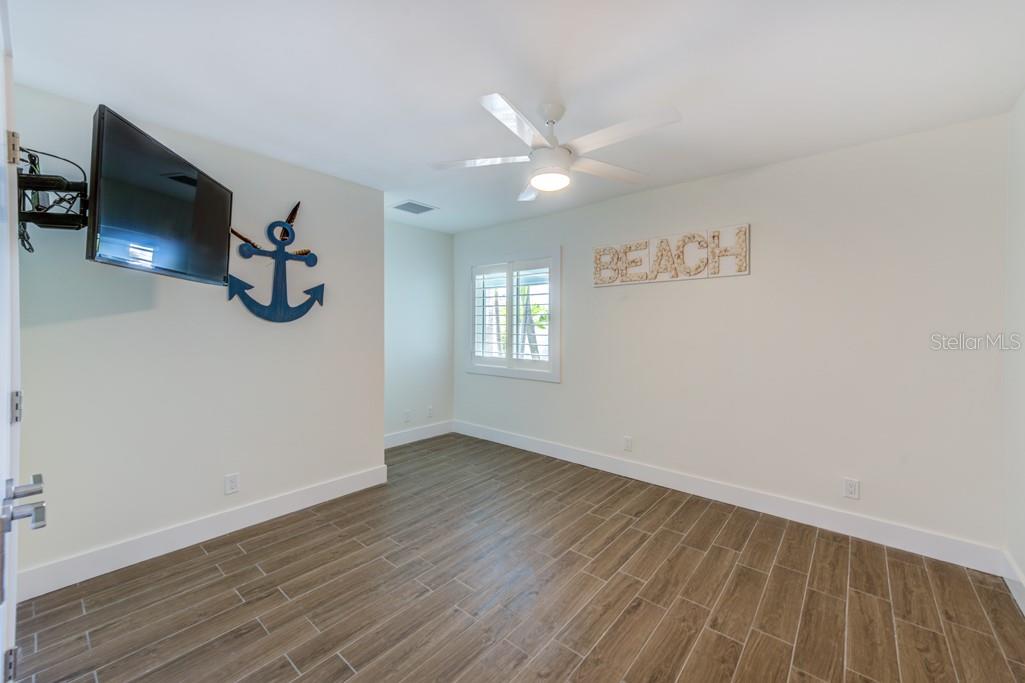 Image 24 of 44 For 980 Boca Ciega Isle Drive