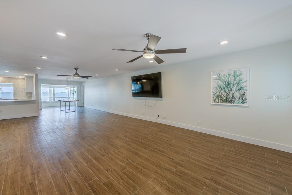 Image 9 of 44 For 980 Boca Ciega Isle Drive