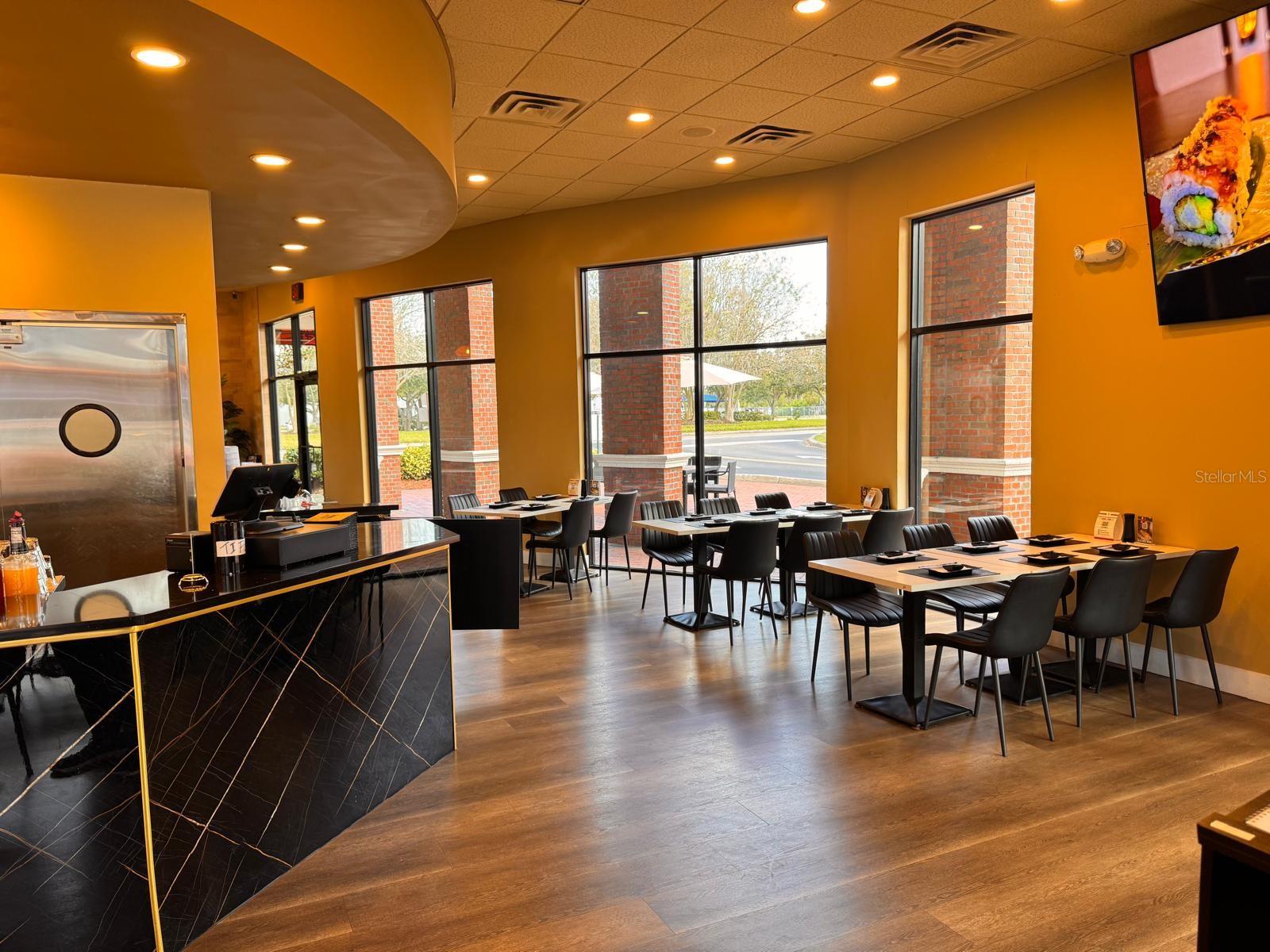 Image 11 of 31 For 9664 W Linebaugh Ave