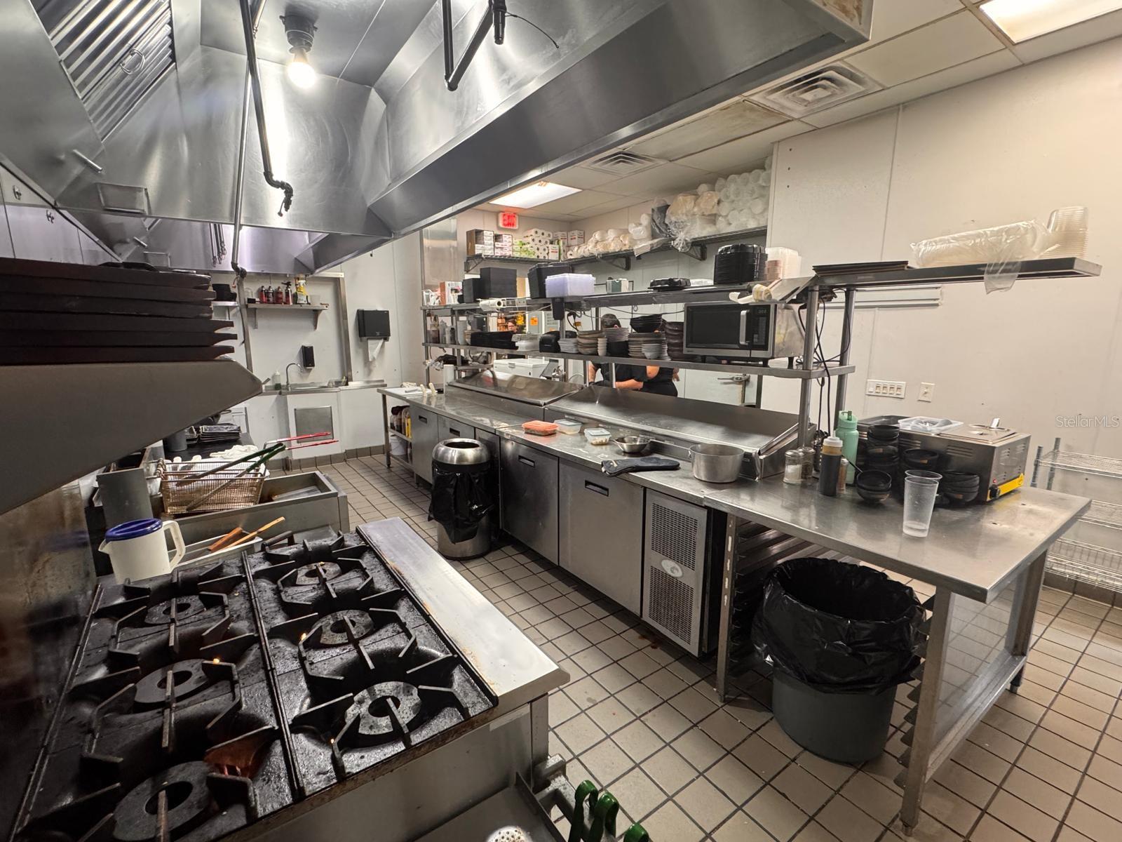 Image 16 of 31 For 9664 W Linebaugh Ave