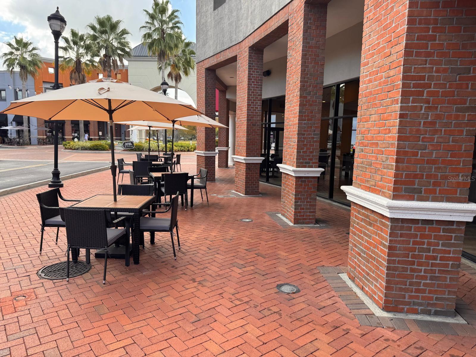 Image 27 of 31 For 9664 W Linebaugh Ave