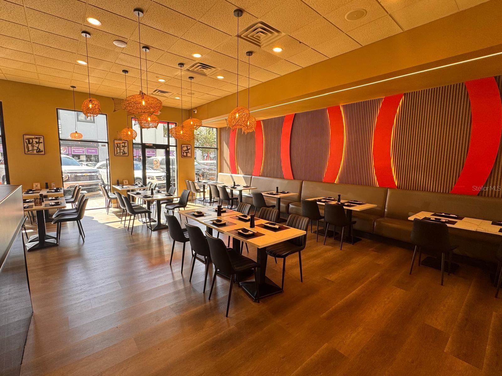 Image 5 of 31 For 9664 W Linebaugh Ave