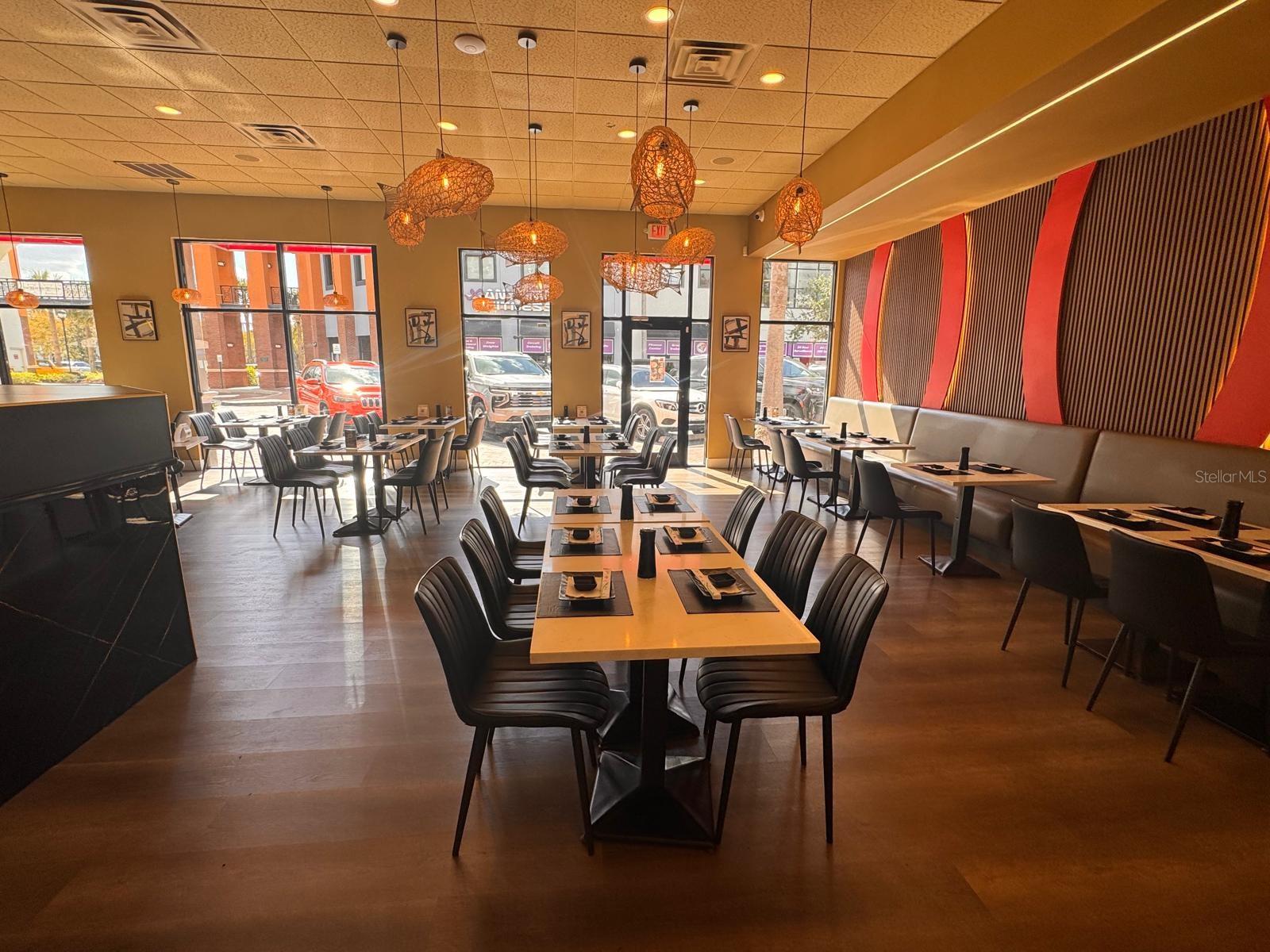 Image 6 of 31 For 9664 W Linebaugh Ave