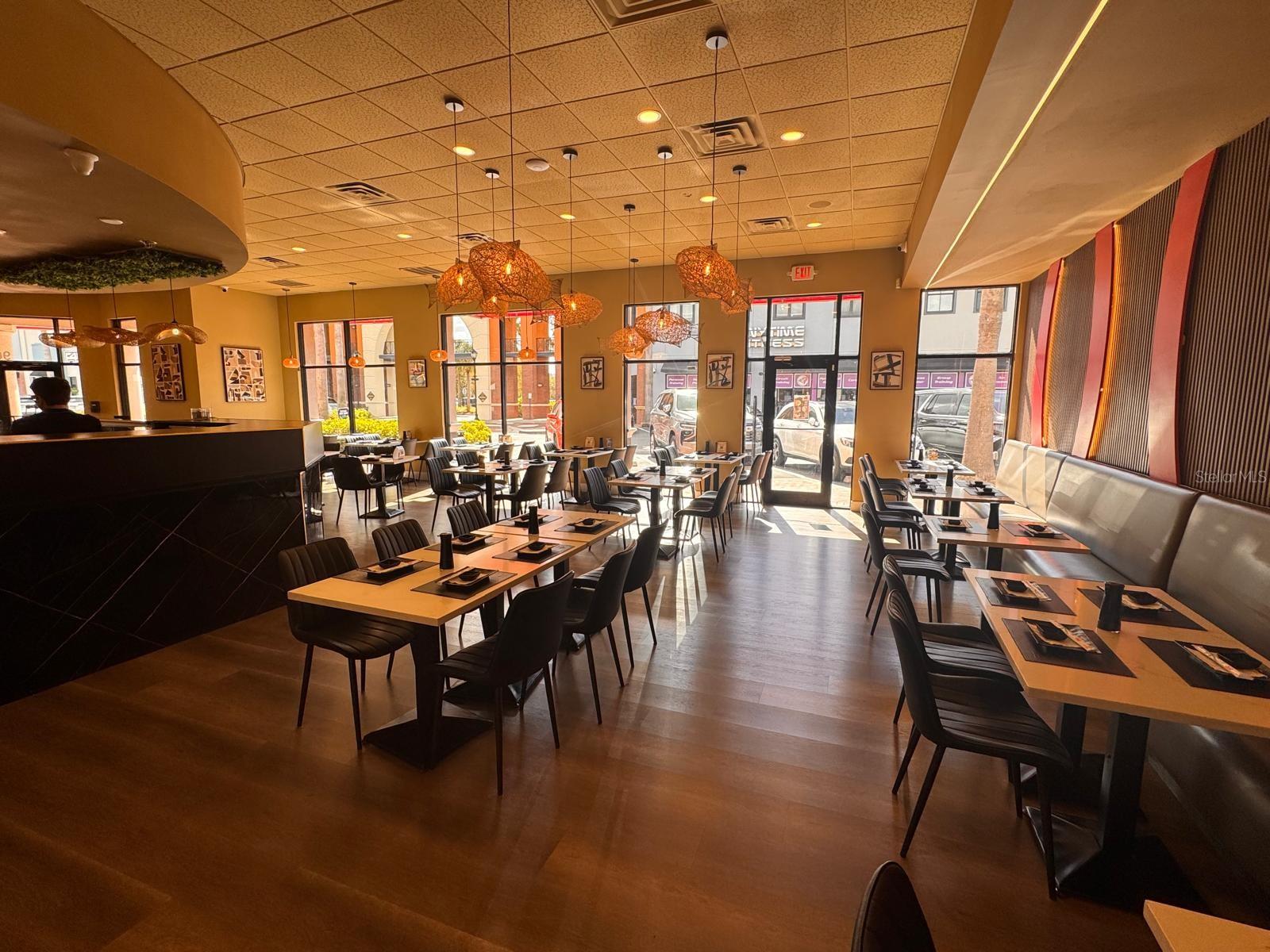 Image 7 of 31 For 9664 W Linebaugh Ave