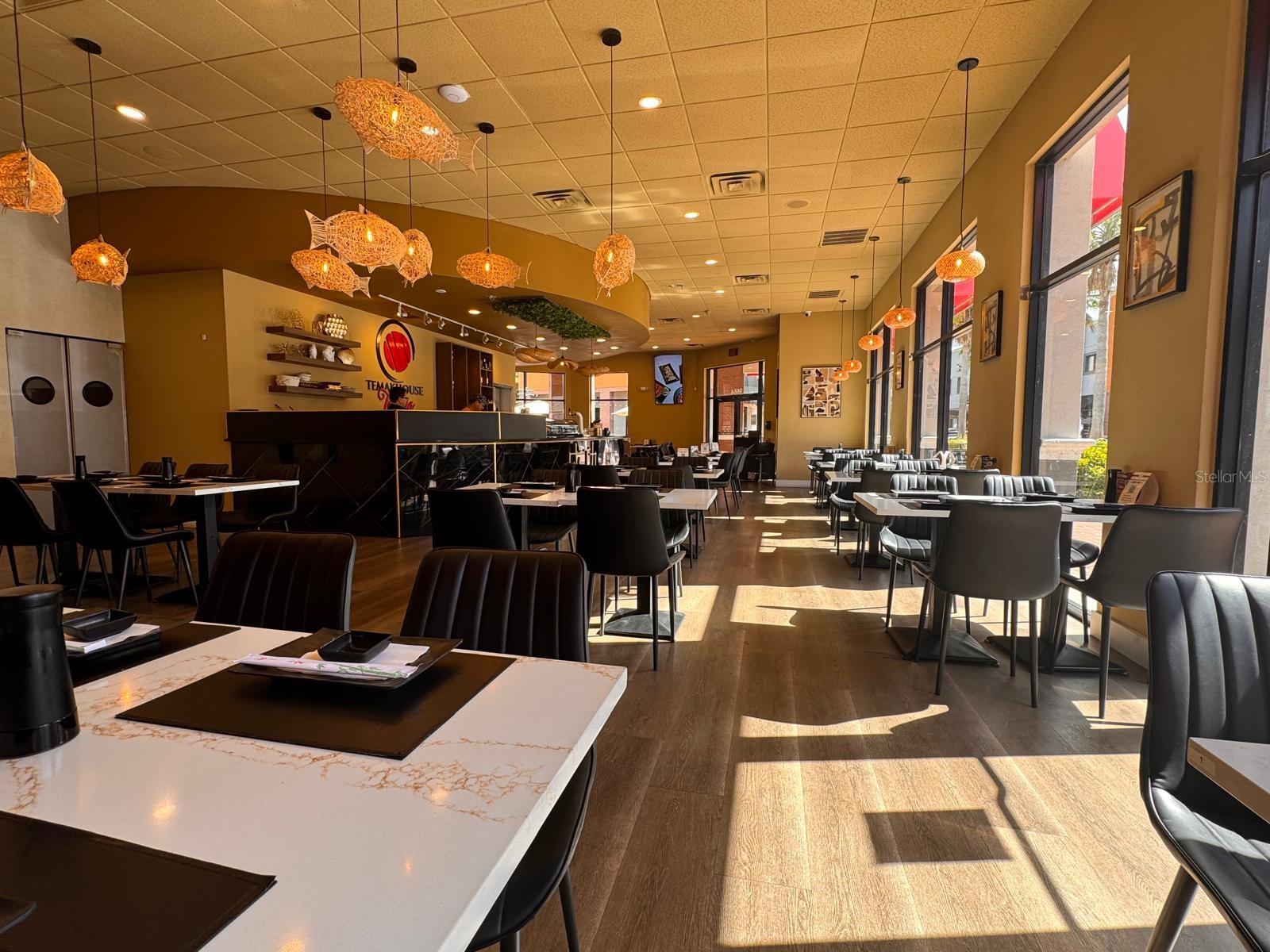 Image 9 of 31 For 9664 W Linebaugh Ave